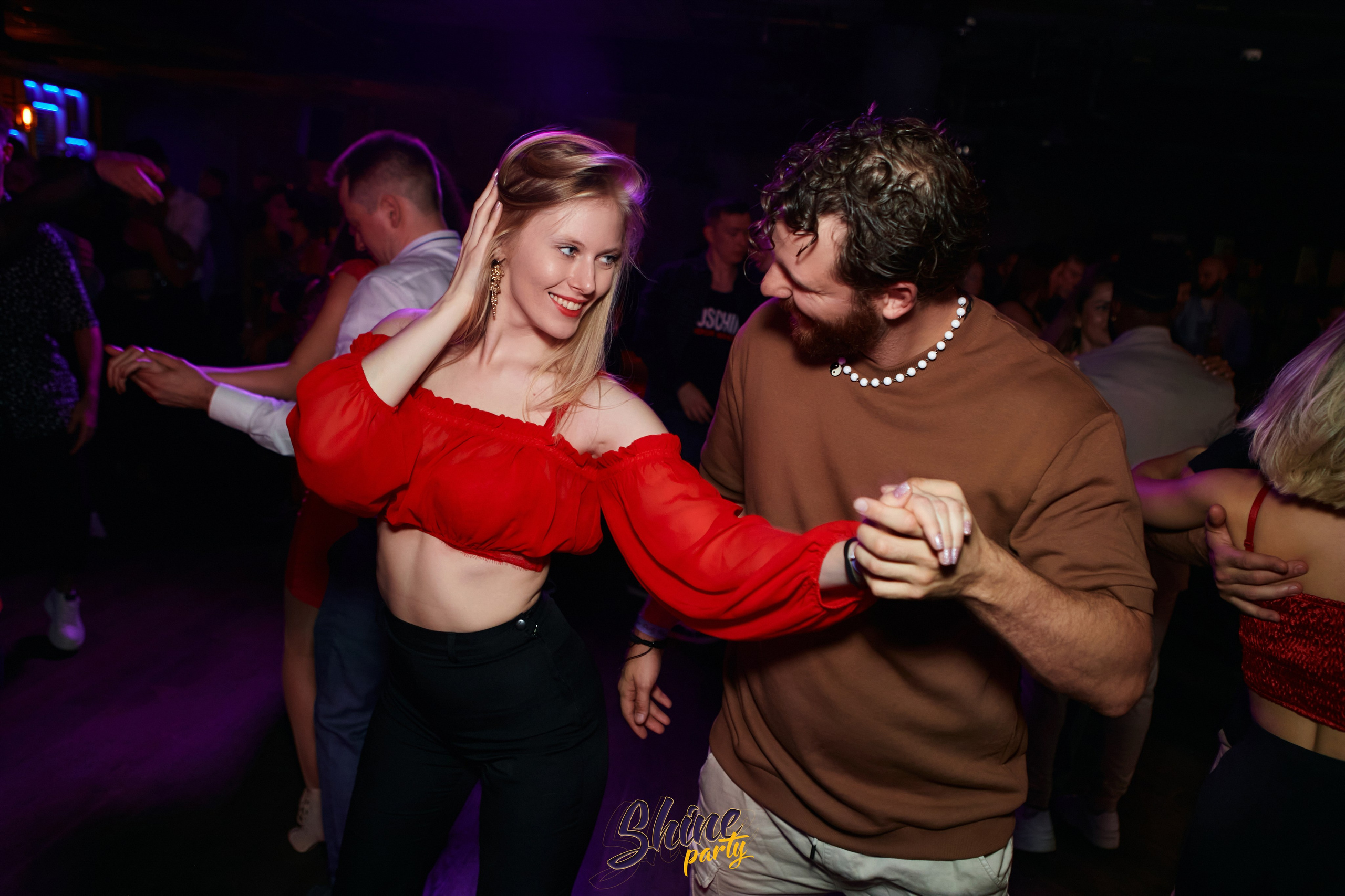 Shine party bachata. Свадебный фотограф