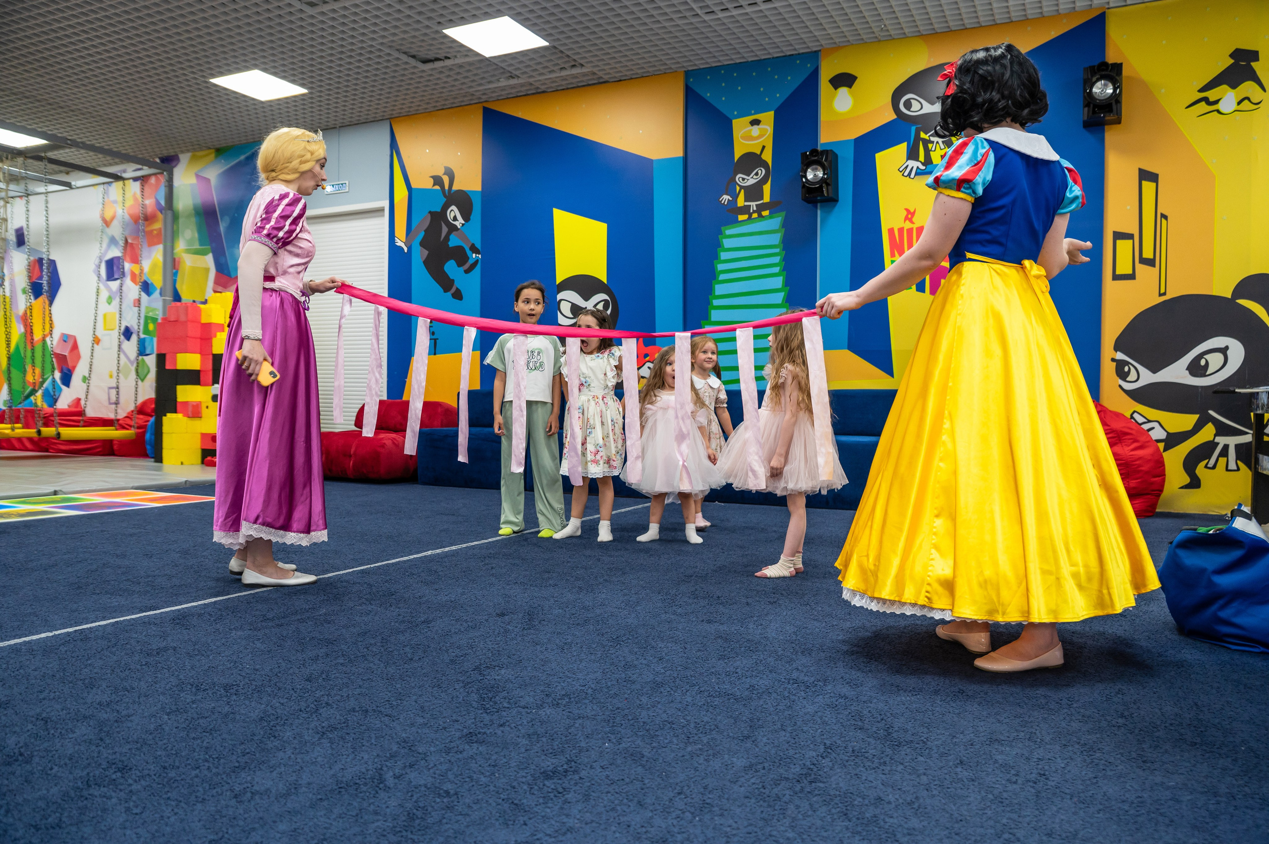 Игротека Ниндзя Кидс. Я Ольга Казанцева, фотографирую снимаю ваши киноистории и печатаю фото и цифровые портреты на холсте