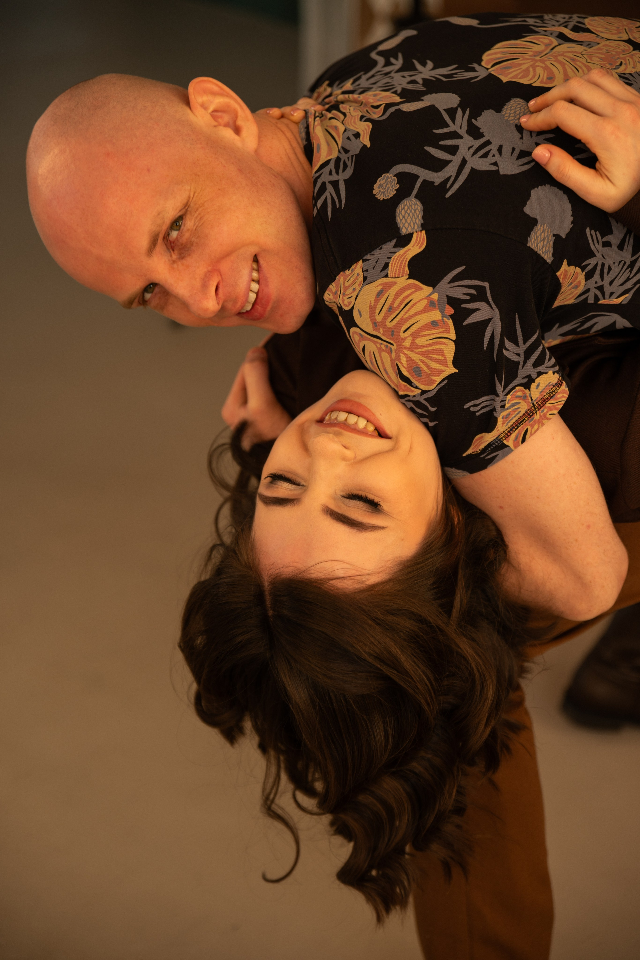 Я Ольга Казанцева, фотографирую снимаю ваши киноистории и печатаю фото и цифровые портреты на холсте