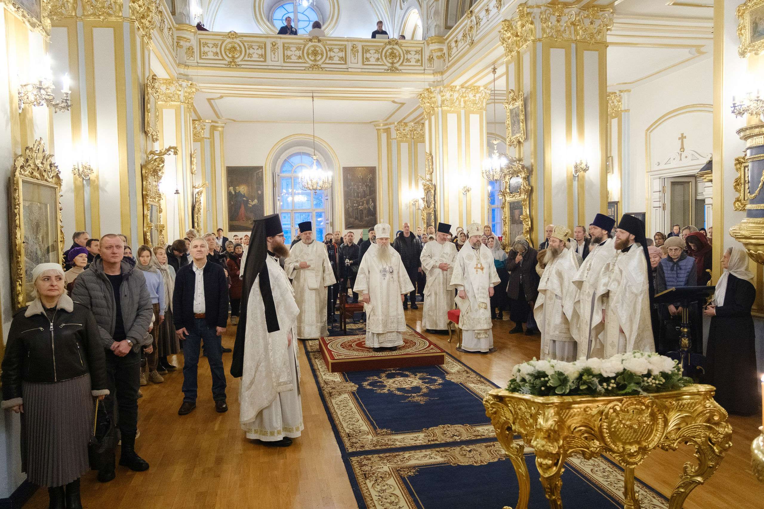 Божественная литургия в Николо-Богоявленском морском соборе. НИКОЛО-БОГОЯВЛЕНСКИЙ МОРСКОЙ СОБОР