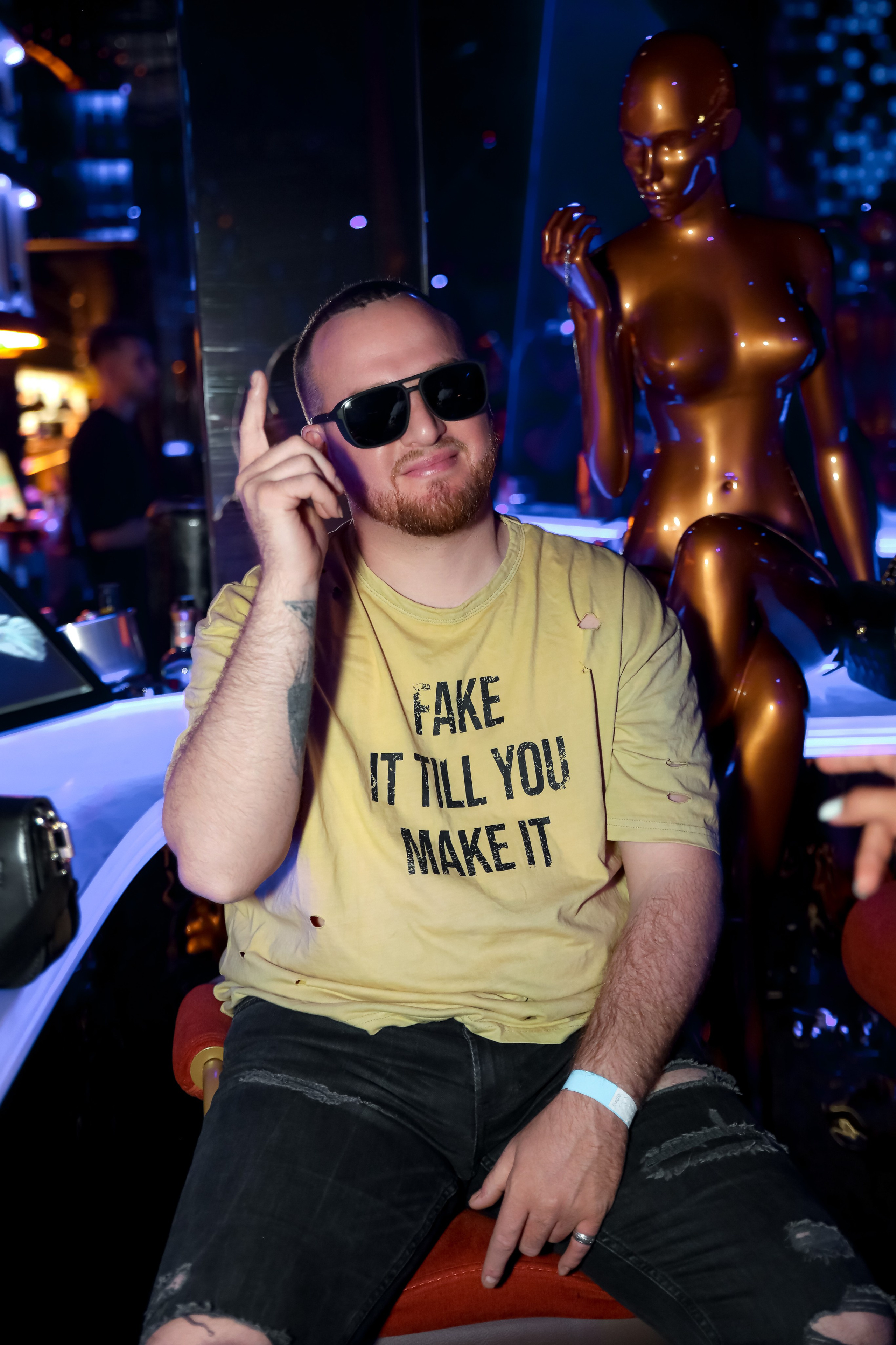 LA night & Fiji wave. 2000’s