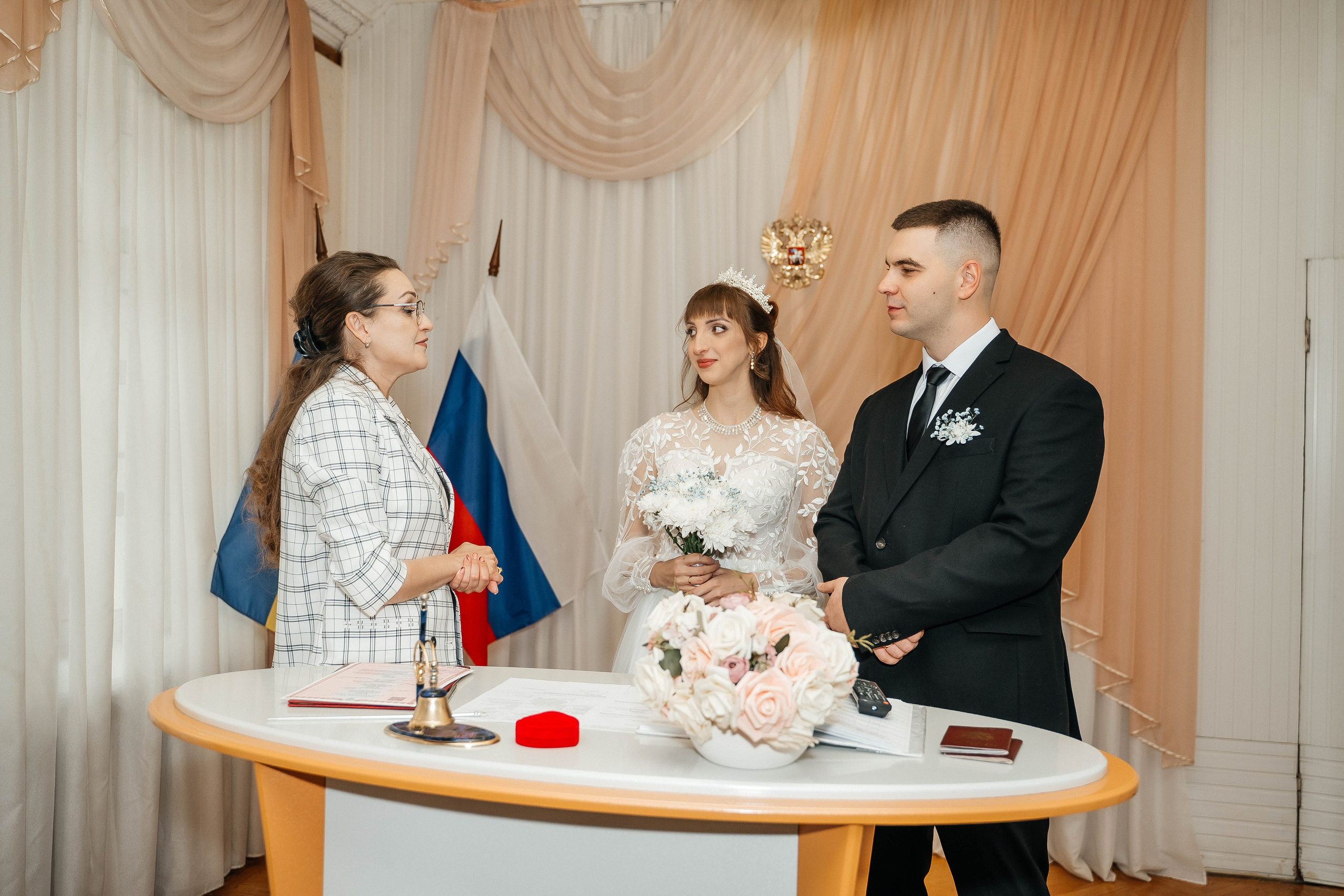 Ирина и Евгений, 08.11.25. Фотограф Виктория Казановская в Каменске-Шахтинском