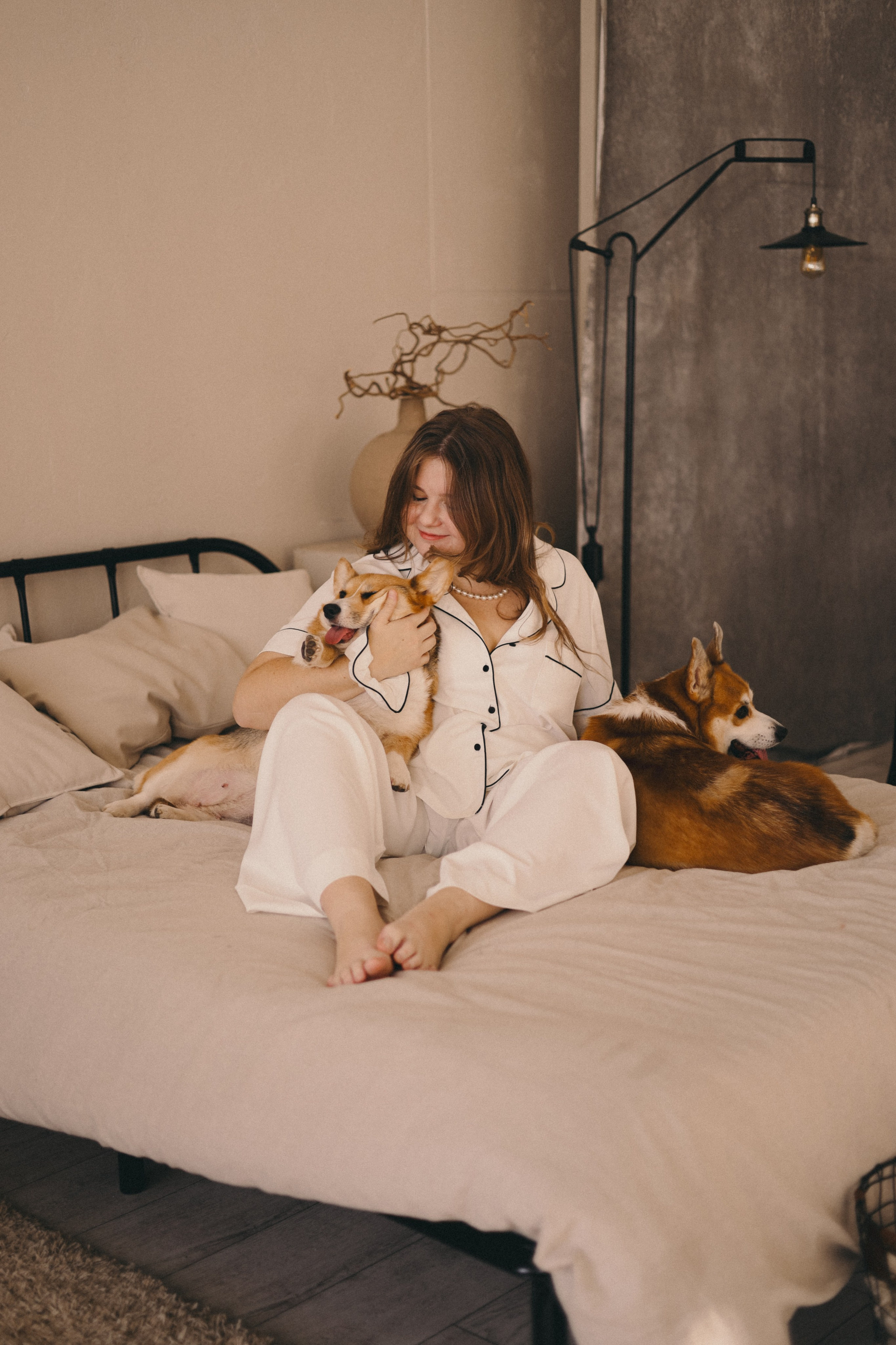 Виктория и Корги. Фотограф Мария Лаенко