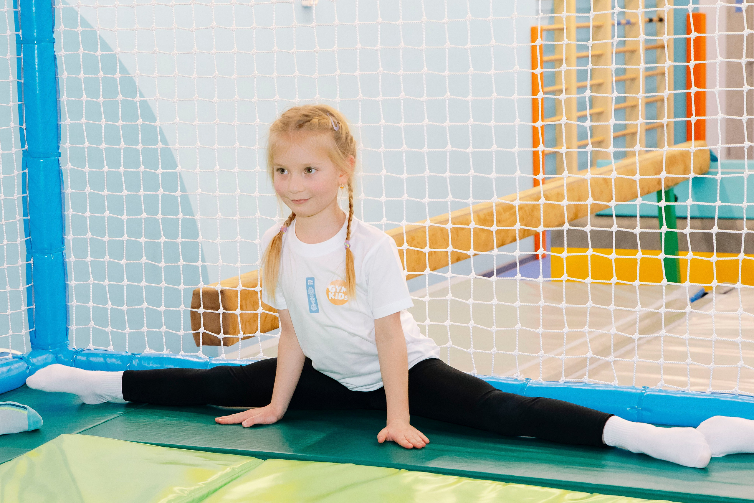 Соревнования по гимнастике в Gymkids Чертаново. Профессиональный фотограф в Москве | Заказать фотосессию и съемку