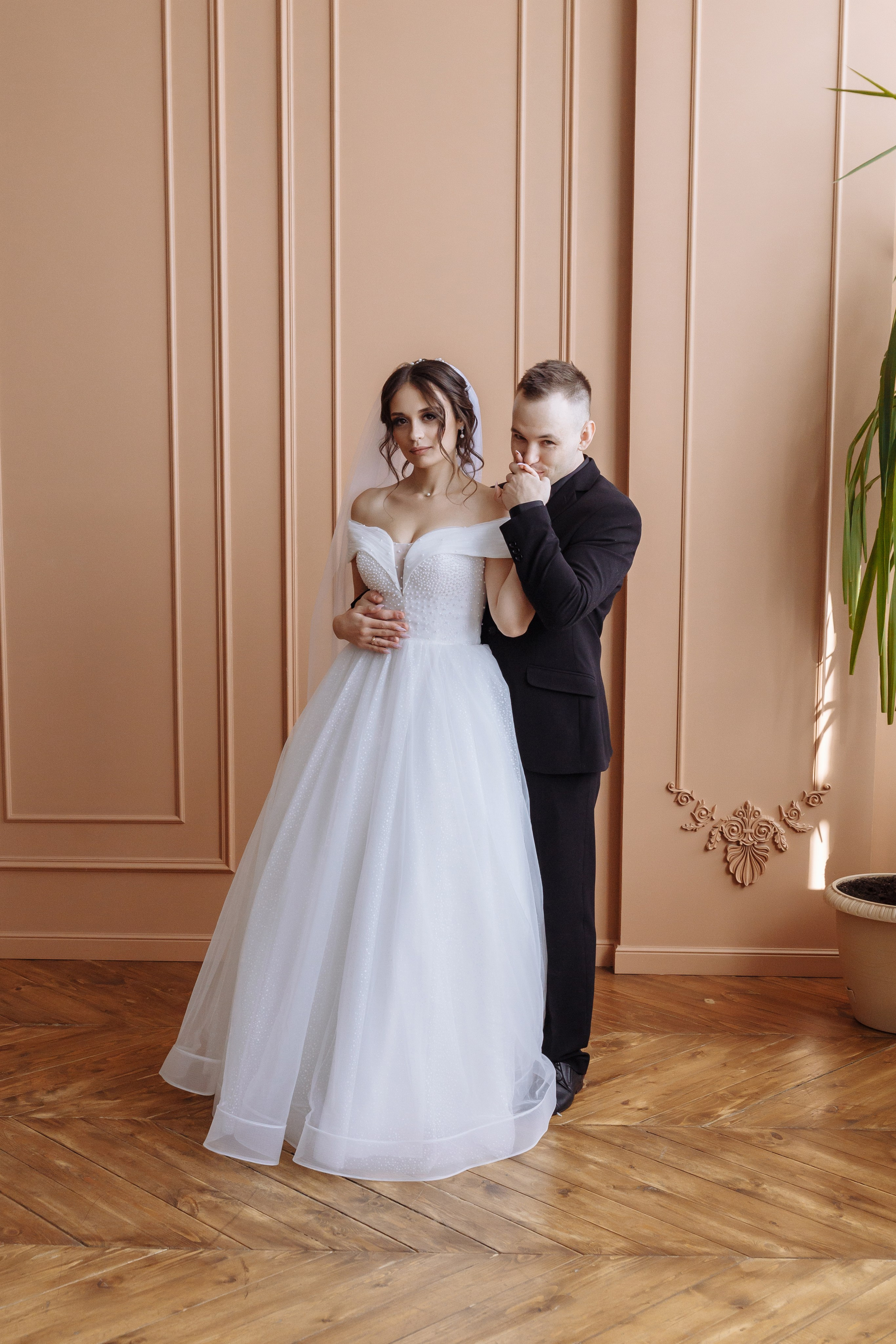 Павел, Мария — фотографии в студии и парке. Событийный фотограф Максим Бескоровайновнов