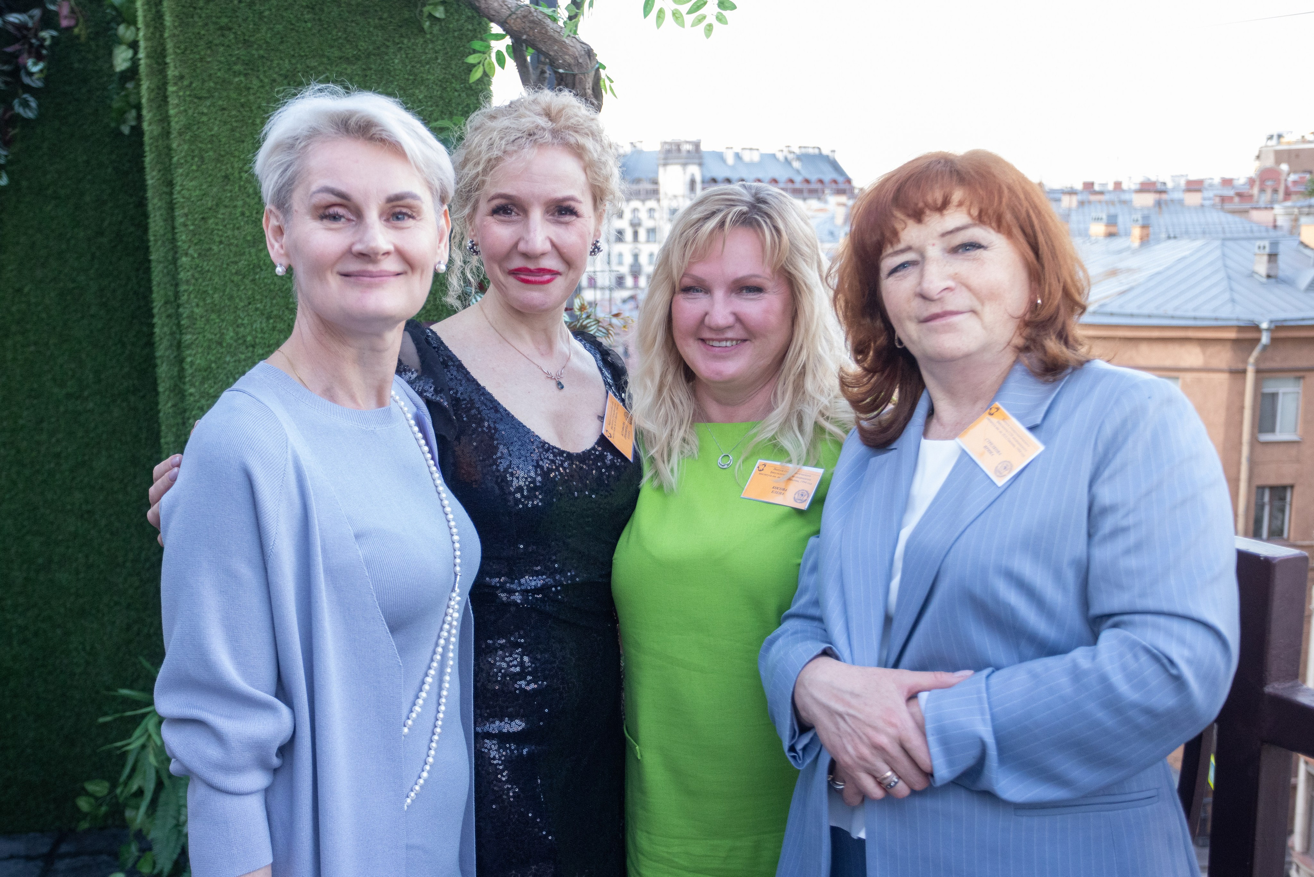 Встреча выпускников. Стоматологи СПб. Семейный фотограф в Вышнем Волочке — Ульяна Иванова | Фотосессии для всей семьи