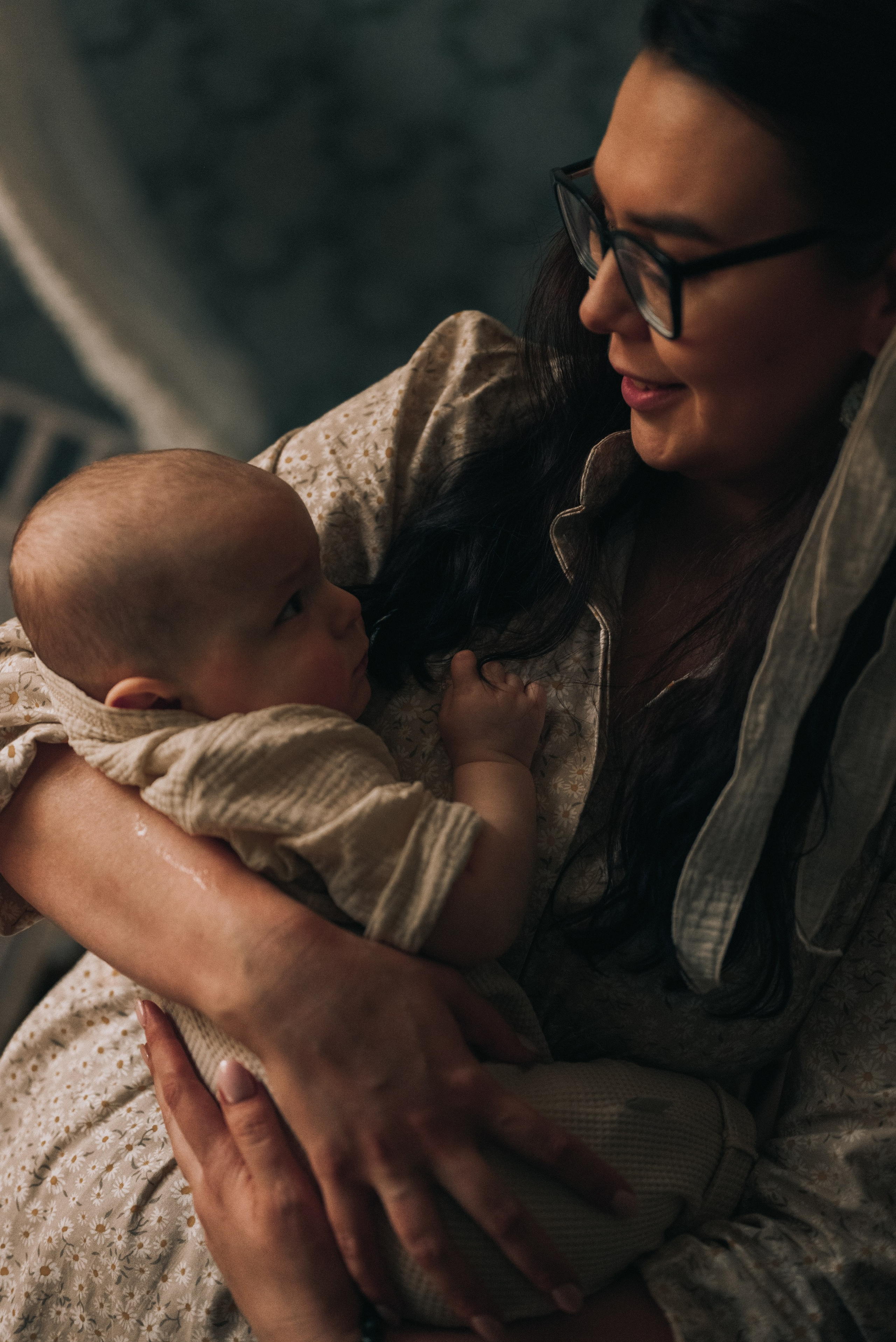 Утро мамы и малыша. Дарья и Евсей. Семейный фотограф в Москве Дарья Пузикова