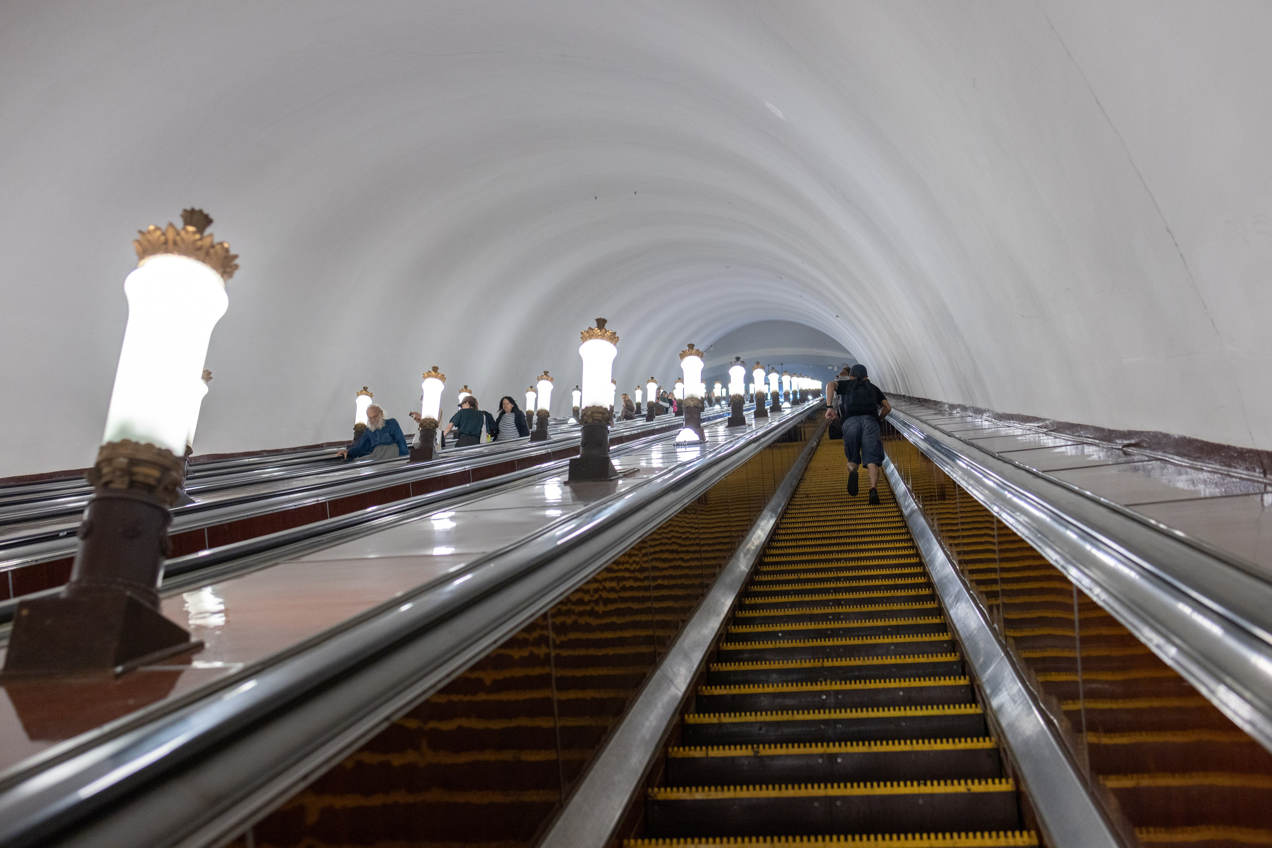Фото метро в Москве. Студия Максима Белослюдцева