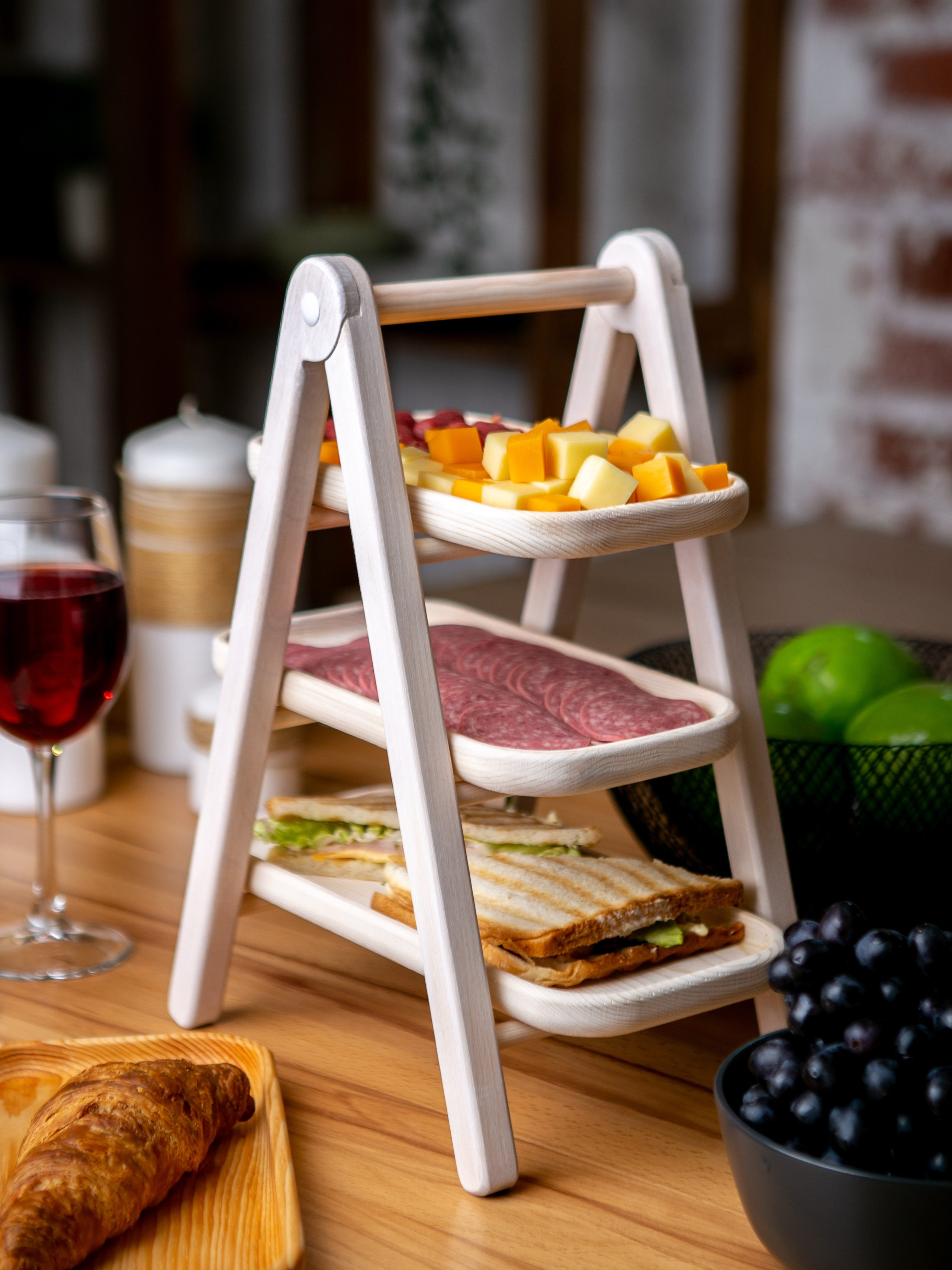 Подносы и этажерки. Контент фотограф, съемка для маркетплейсов, фуд съемка и репортажи в Новосибирске Ралия Галеева