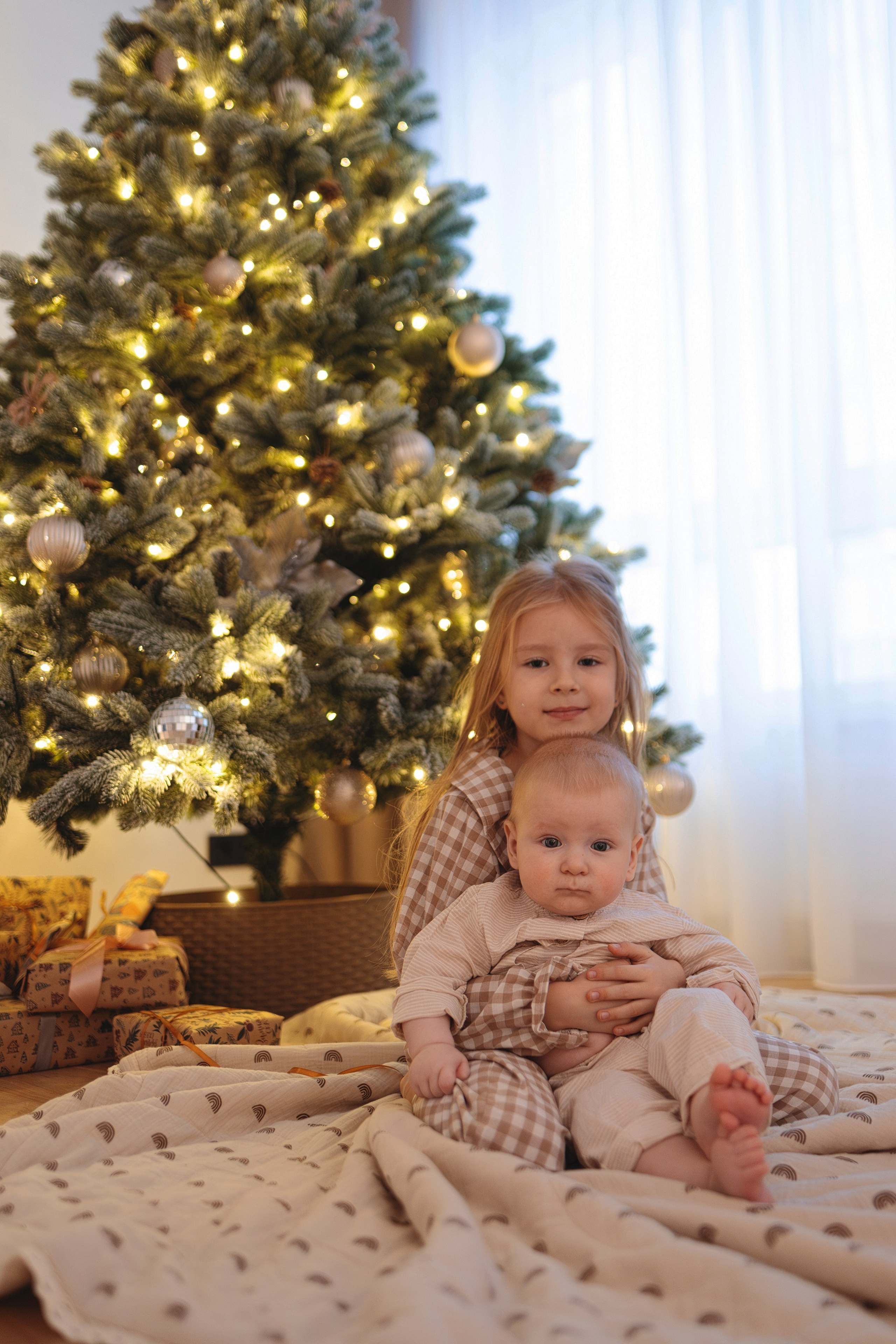 Новогодняя семейная фотосессия дома. Семейный фотограф в Москве 📸