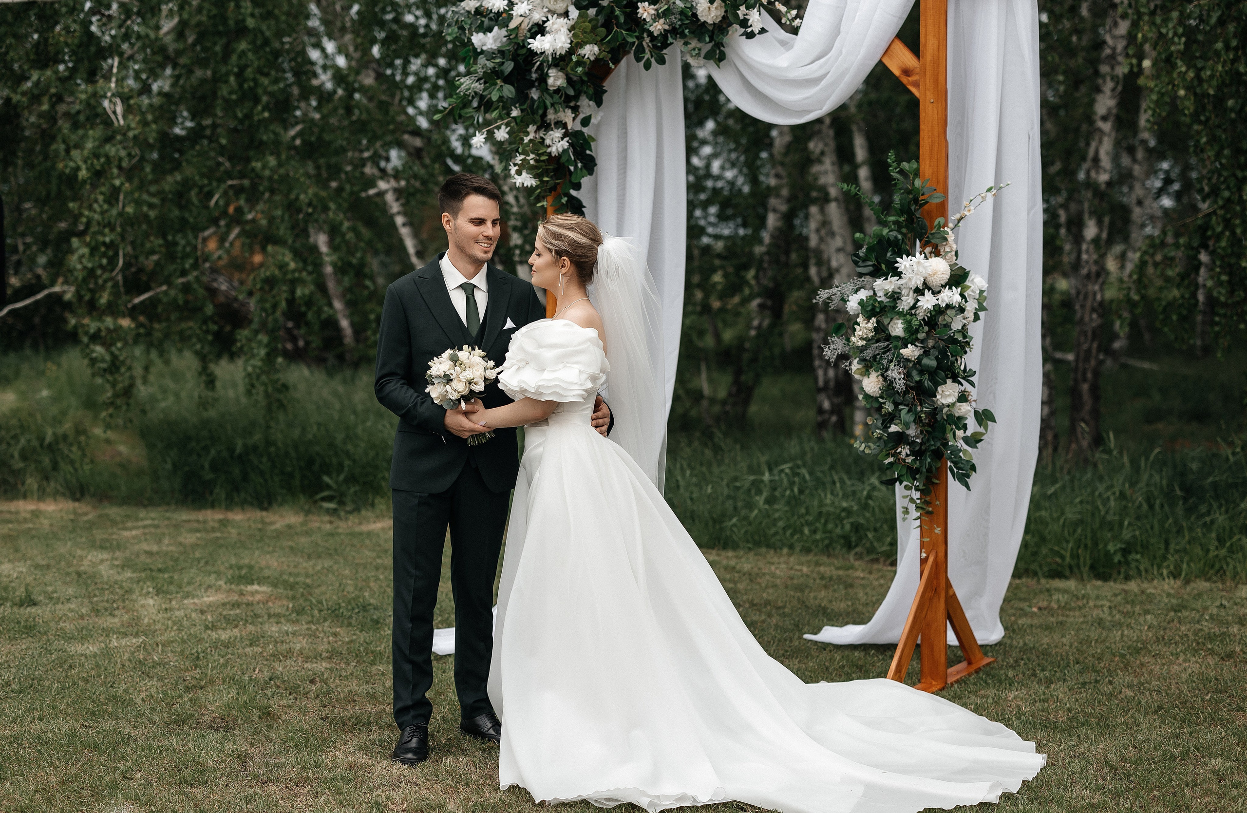 Ксения & Виталий | 07.06.24. Свадебный и семейный фотограф в Омске Евгения Хакимова