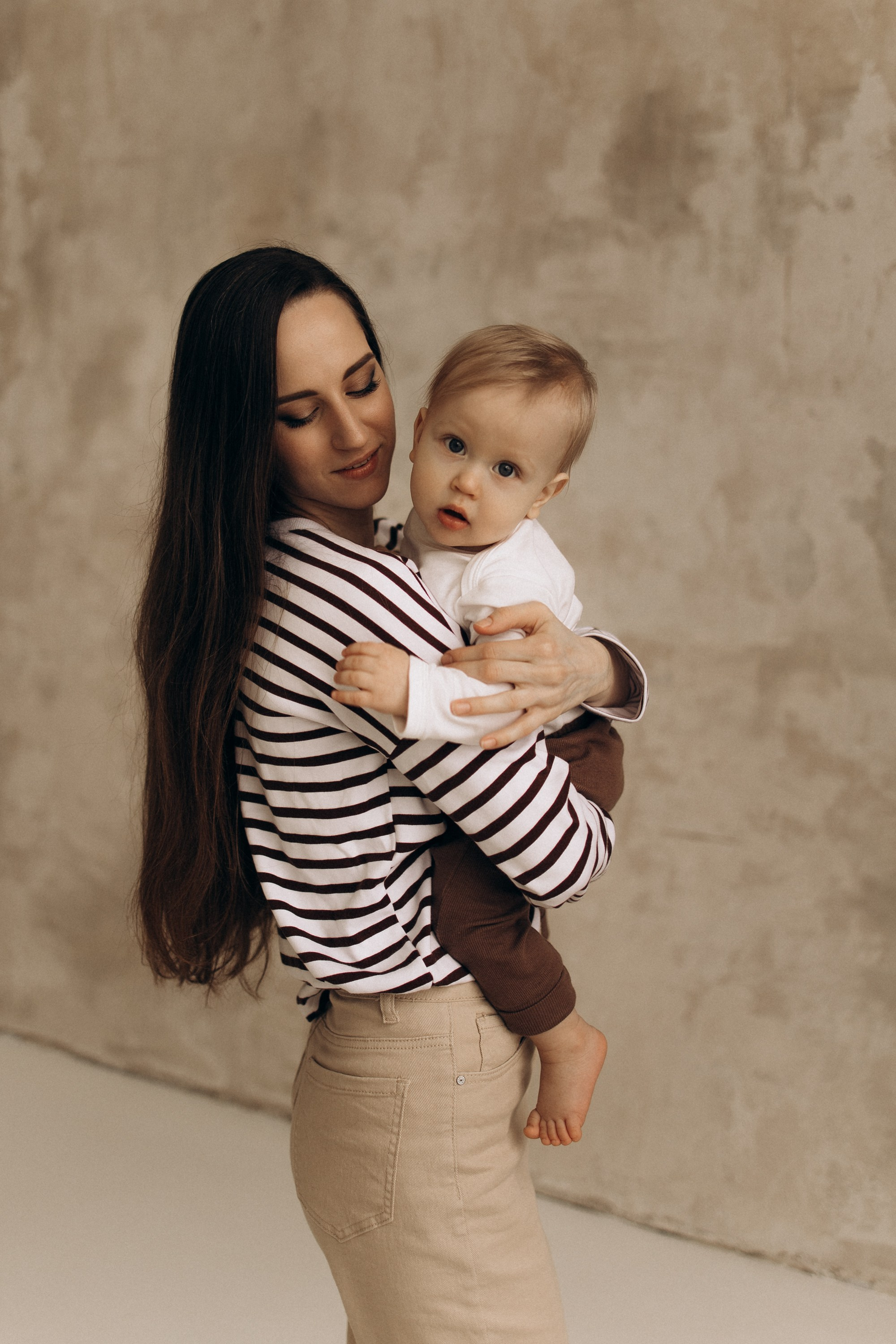 К годику Михаила — зал Песок. Семейный фотограф в Краснодаре Храмова Анна