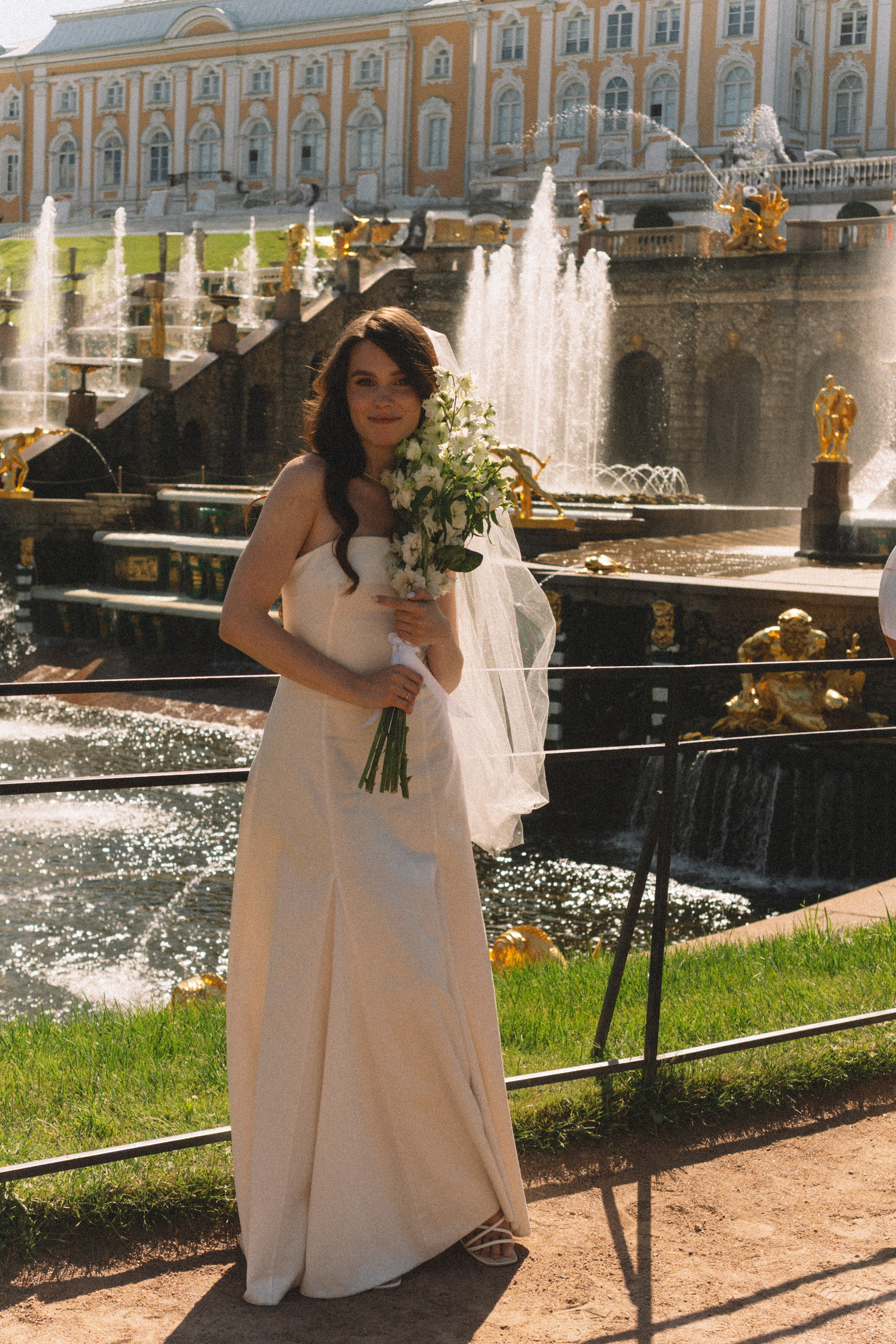 СВАДЕБНАЯ СЬЕМКА В ПЕТЕРГОФЕ И СЬЕМКА РЕПОРТАЖА В ЗАГСЕ ПЕТЕРГОФА. Профессиональный фотограф, Санкт-Петербург — Виктория Богомолова