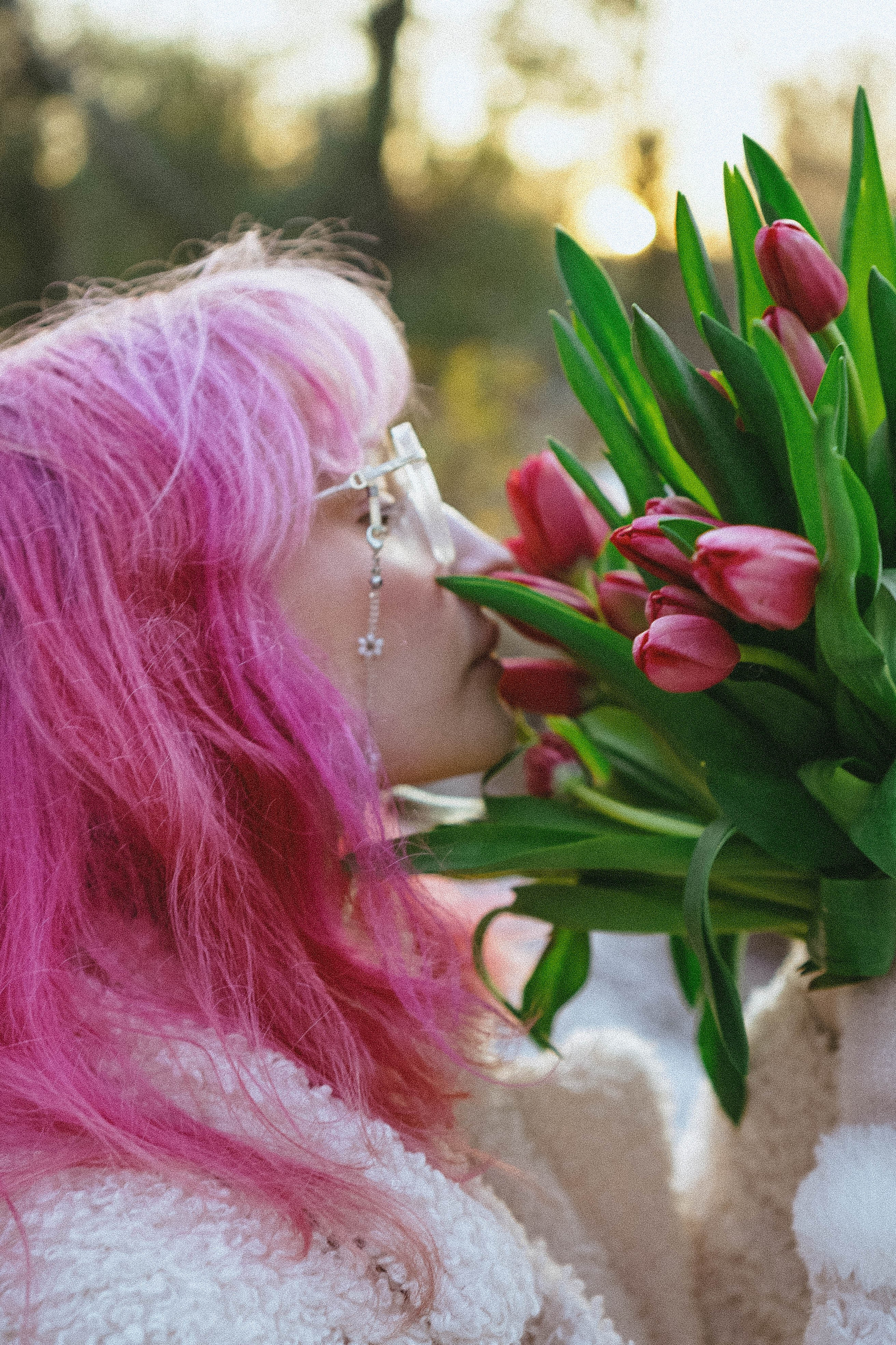 Прогулочная фотосессия с тюльпанами. Профессиональный фотограф, Санкт-Петербург — Виктория Богомолова