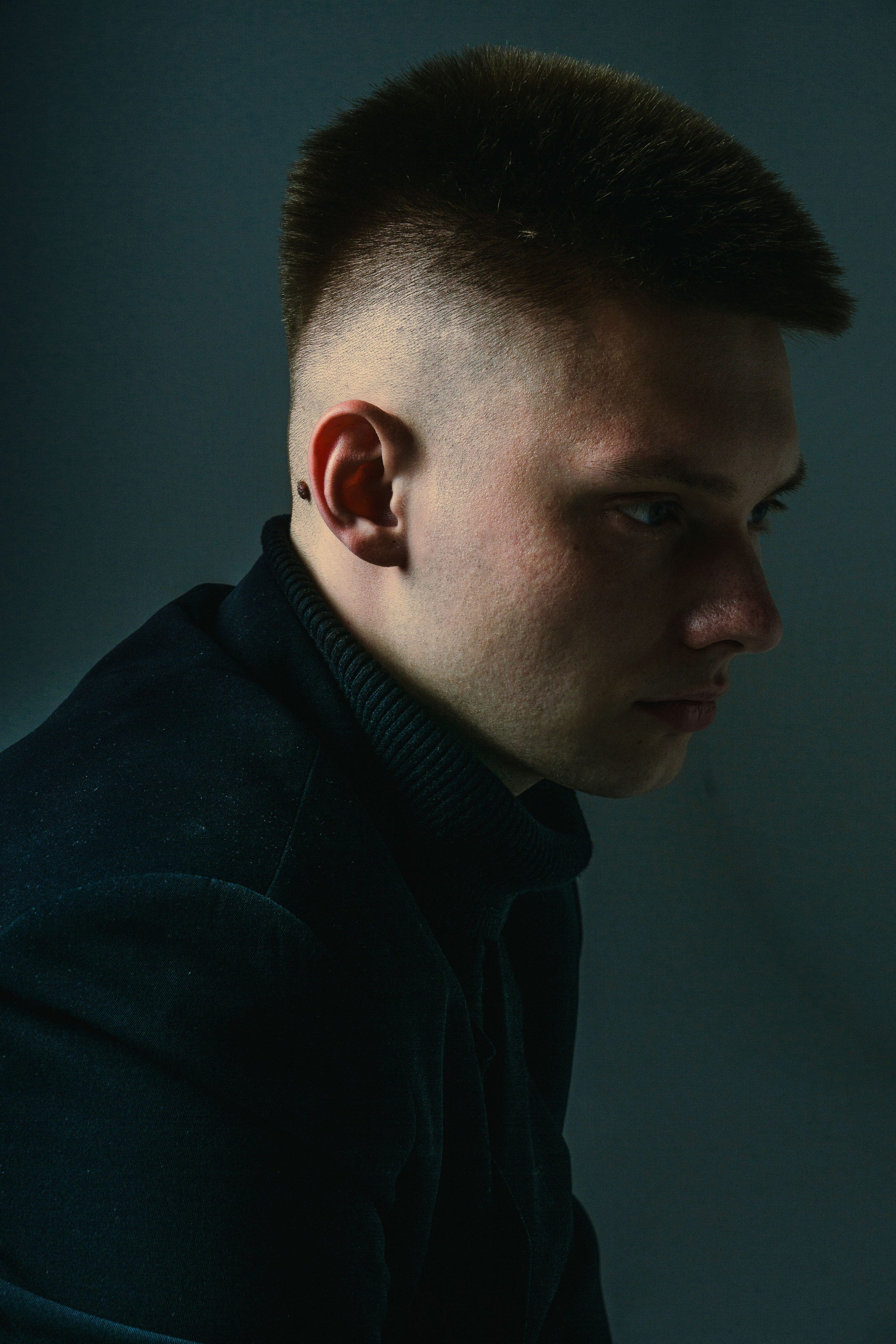 Мужской портрет в студии — Москва. Фотограф Зиновьев Илья, Москва