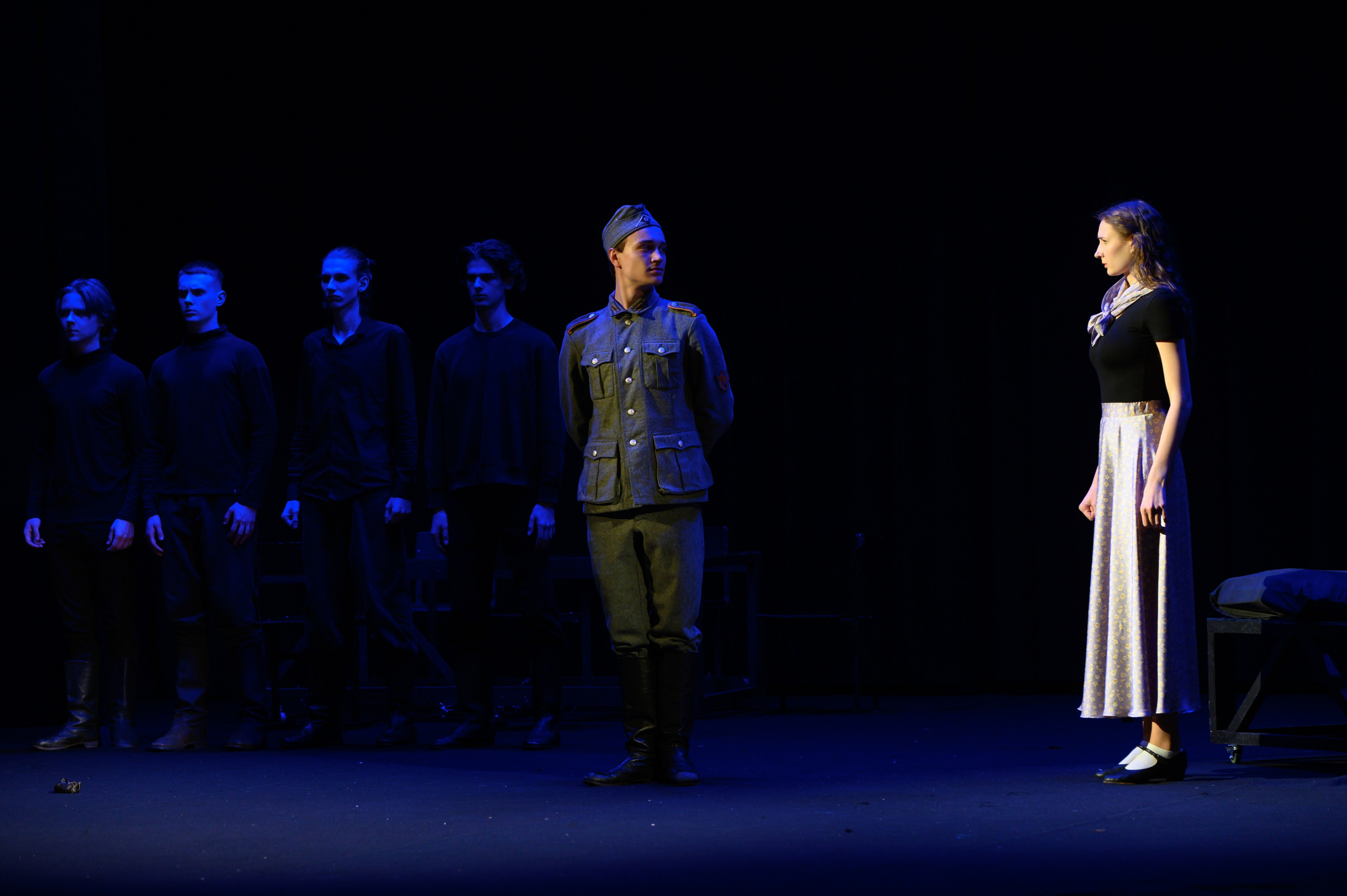 Молодая гвардия. Фотоуслуги, услуги фотографа, фотографирование важных событий