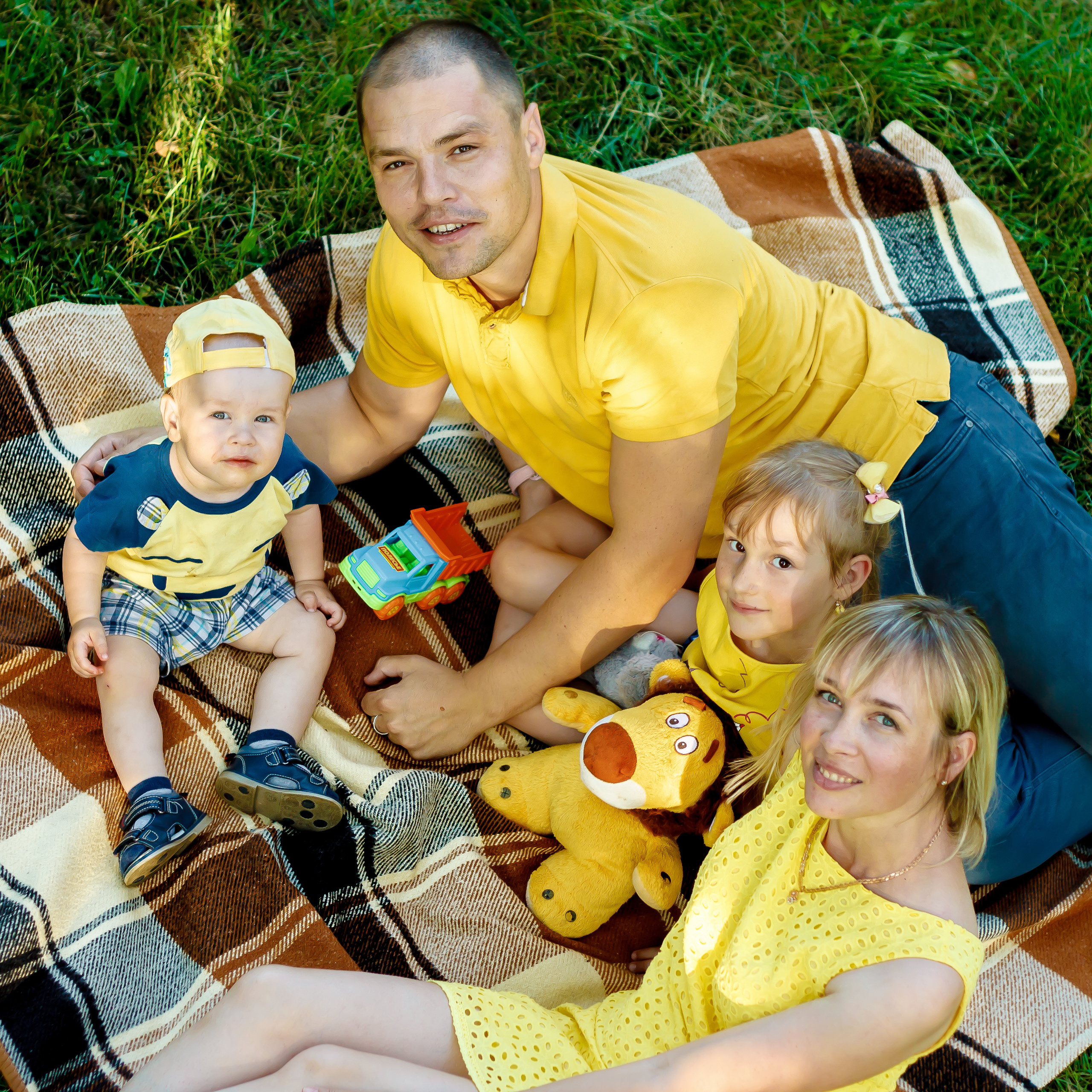 F A M I L Y. Фотограф в Батуми Павел Шарников