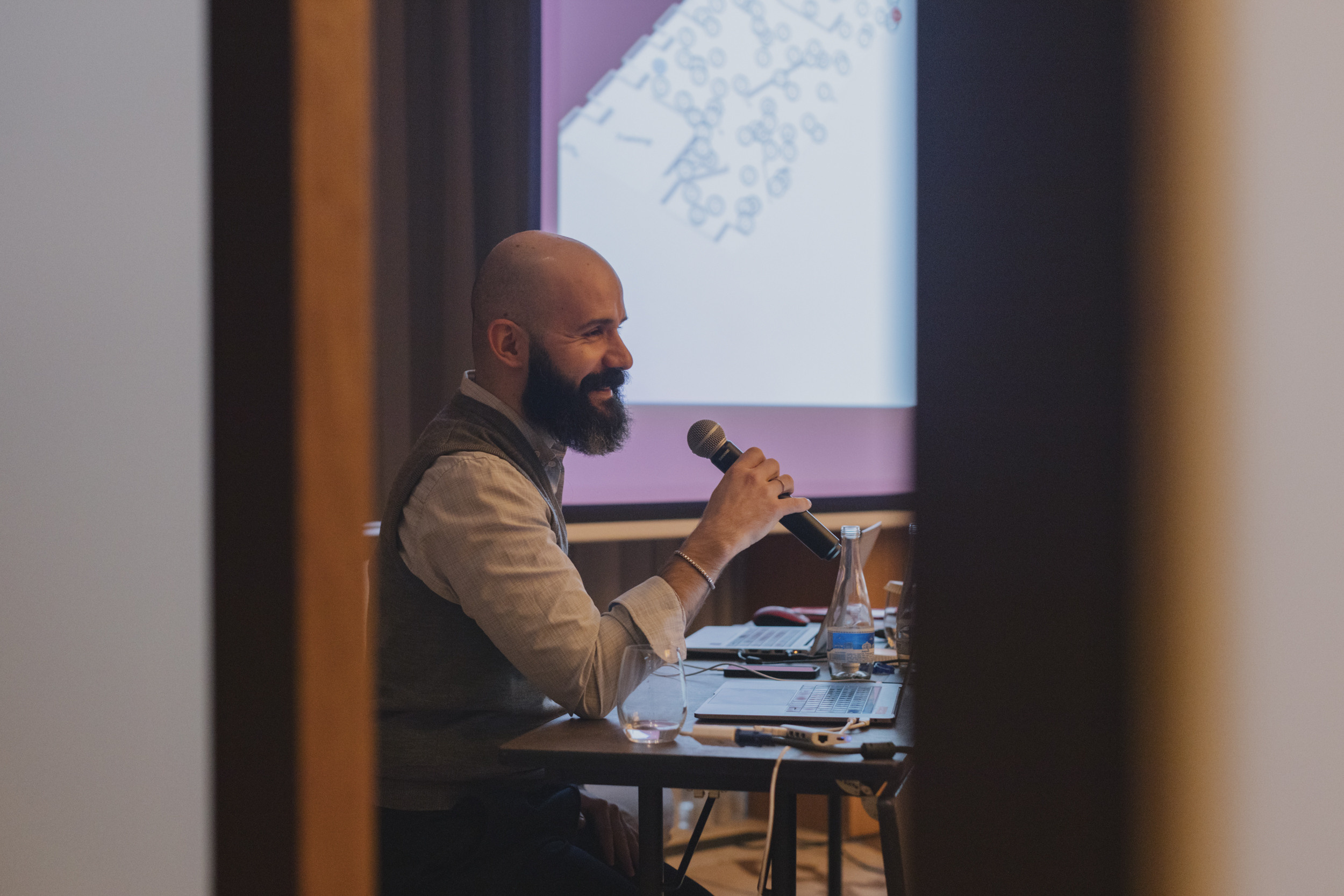 Reportage. Commerce & art photographer