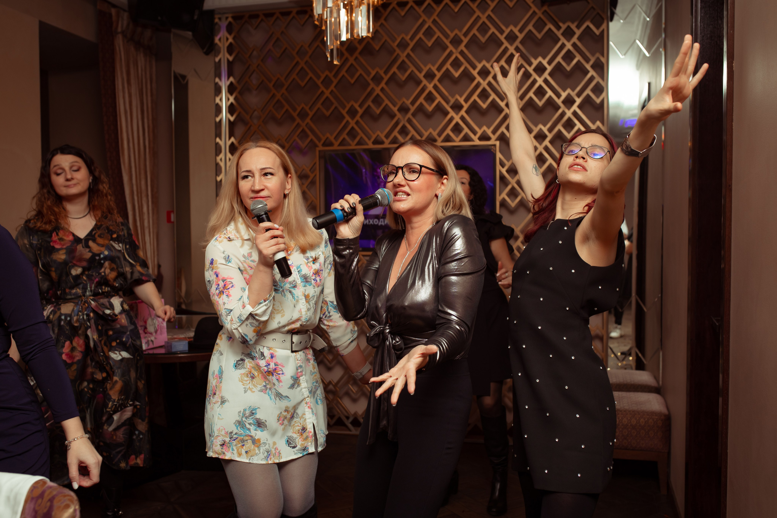 Юбилей в караоке. Семейный и детский фотограф в Москве Дорогова Екатерина