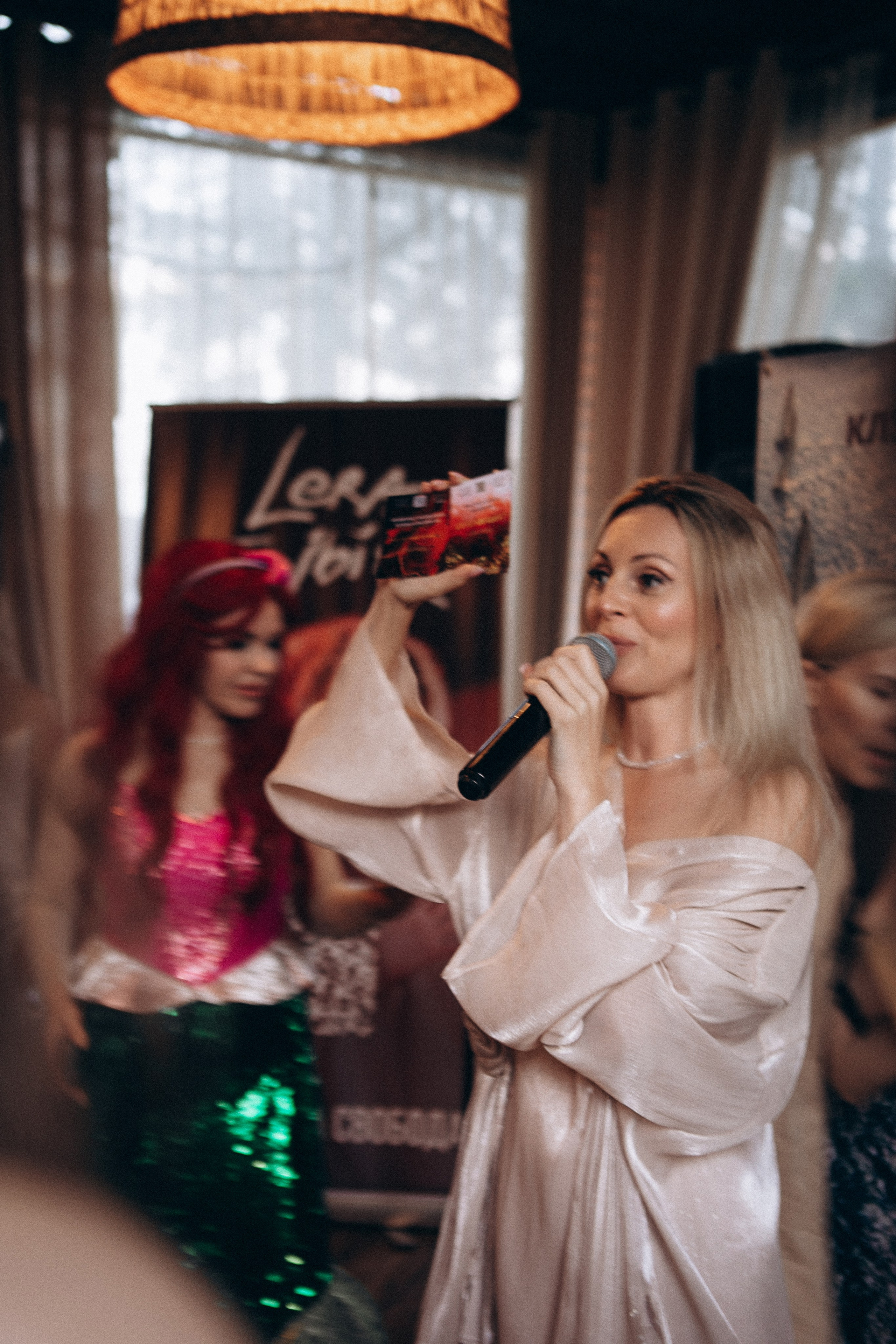 Репортаж с вечеринки в яхт клубе. Главная