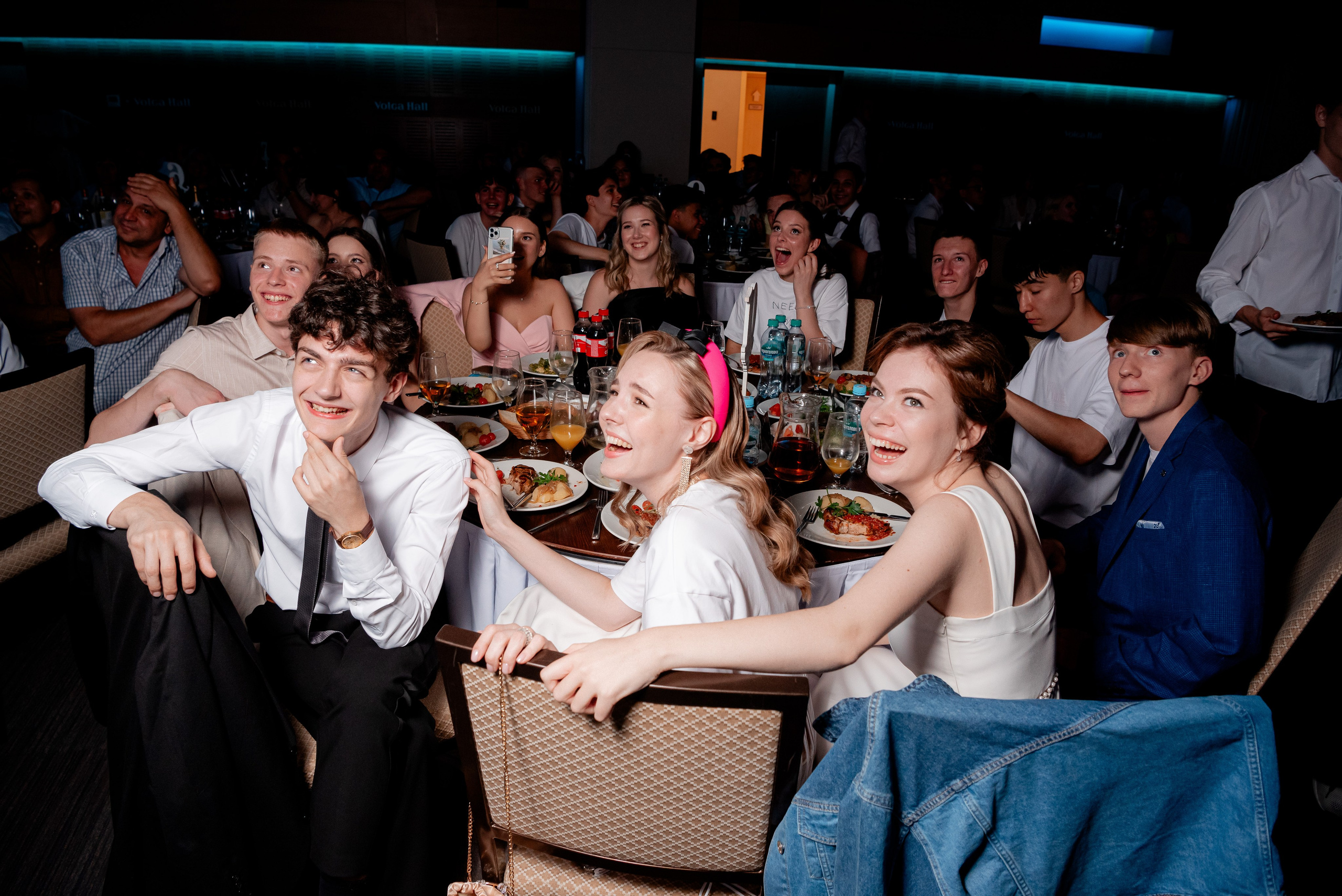 5 Лицей. Вручение и Банкет. Музкомедия и Сити Холл. Фотограф в Волгограде и Волжском Александр Горбань