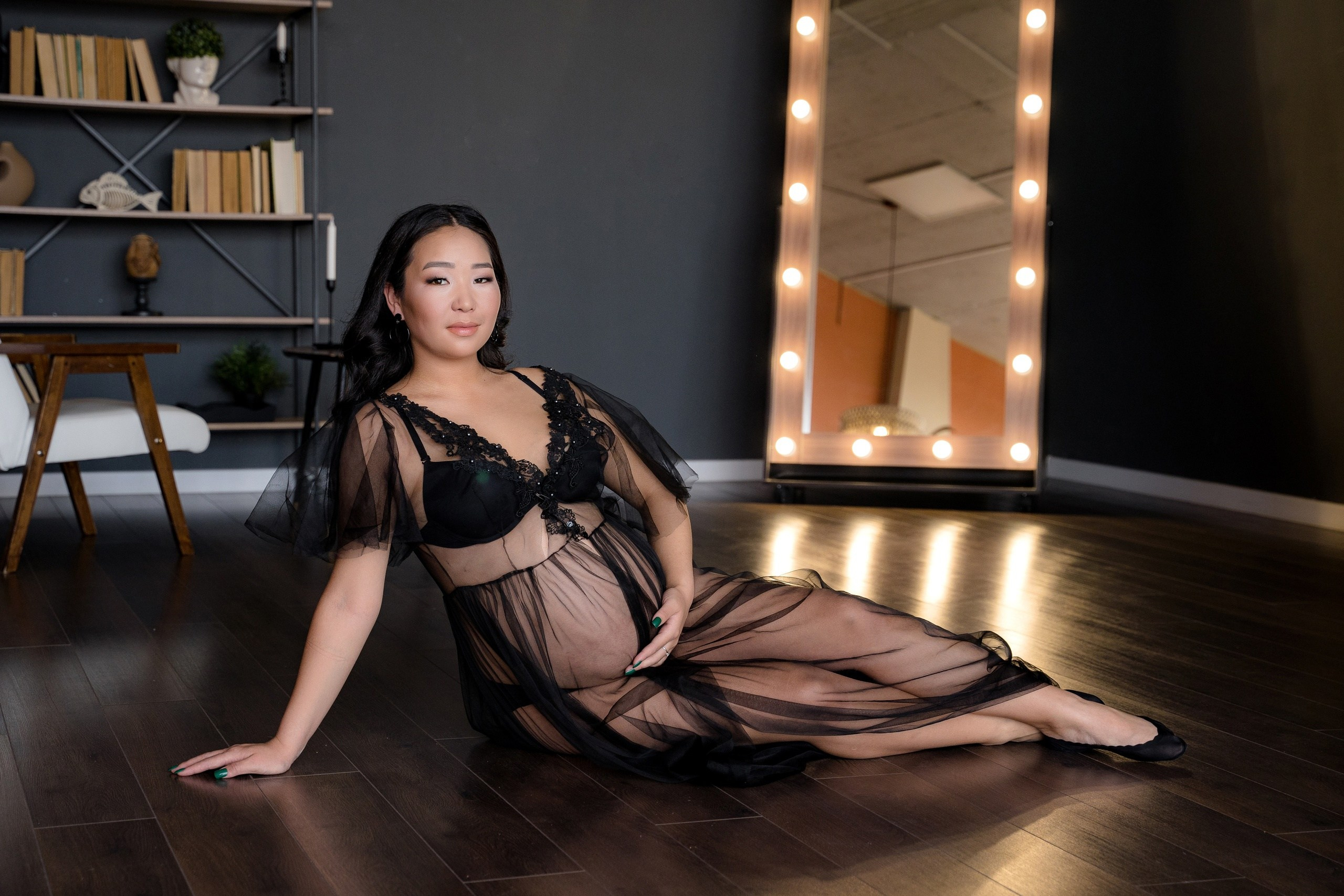 Пеньюары для беременных. Фотостудия Малина в городе Улан-Удэ. Фотограф Ирина Жарникова