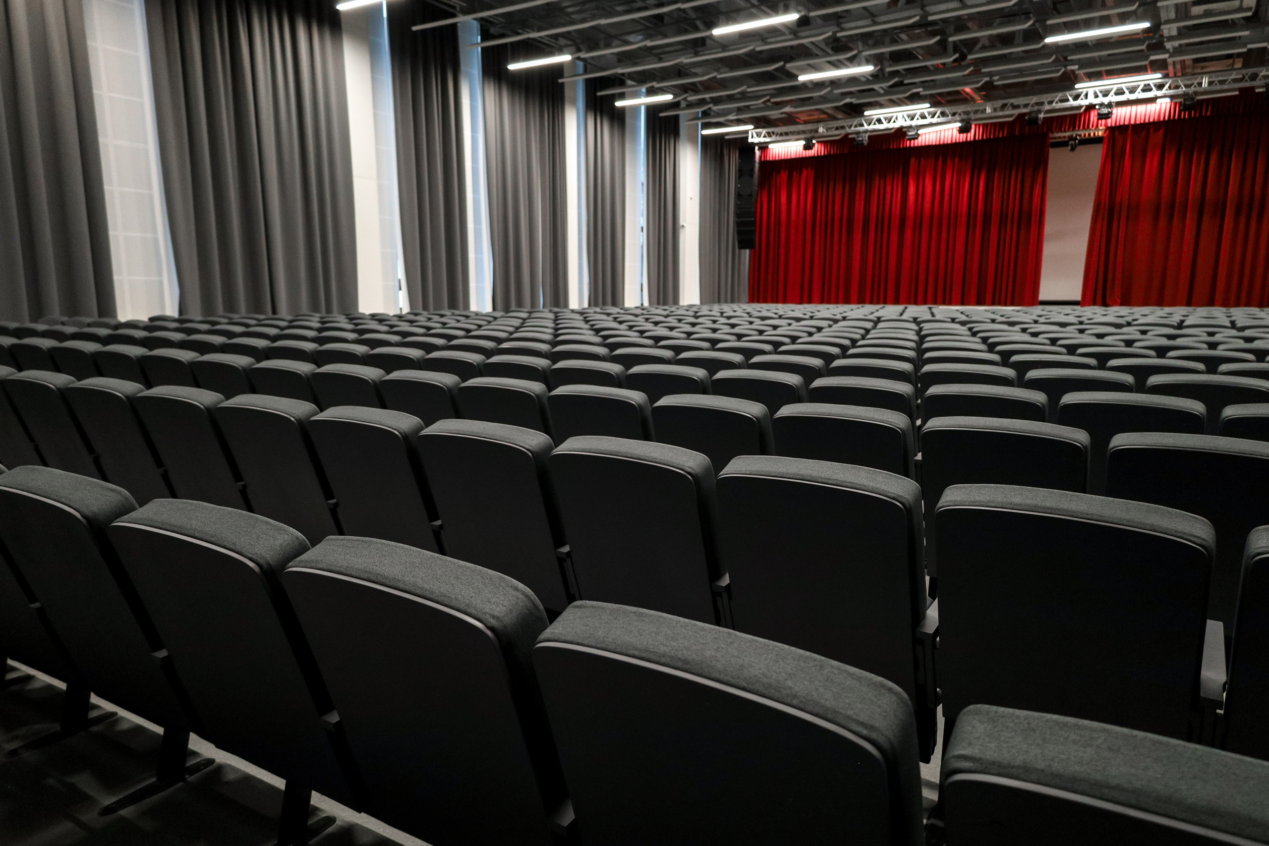 Актовый зал. Фотограф Москва — Сергеева Анастасия