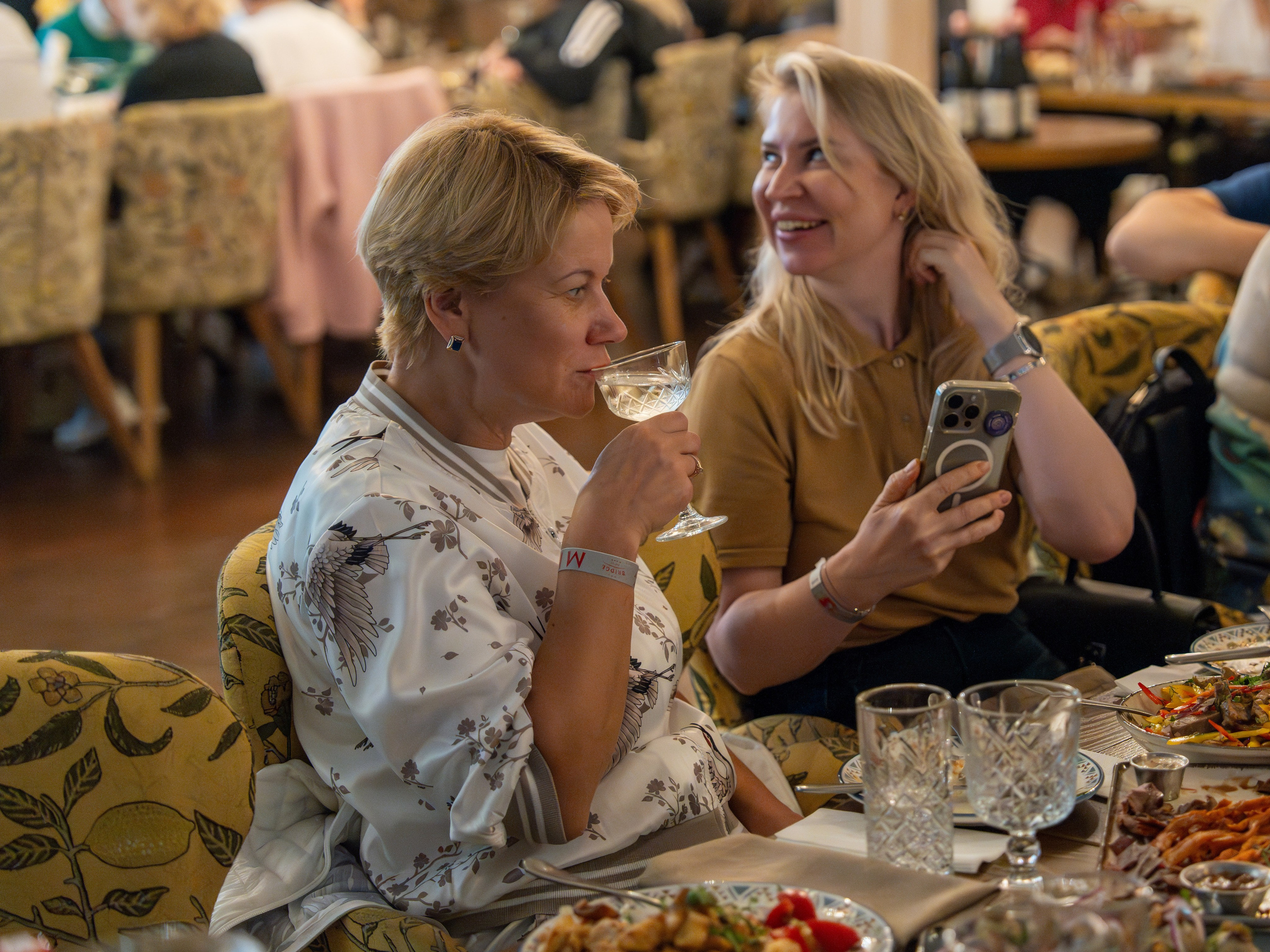 MICE мероприятие для компании Р-фарм. Репортажный фотограф в Красной Поляне и Сочи Павлюченко Екатерина