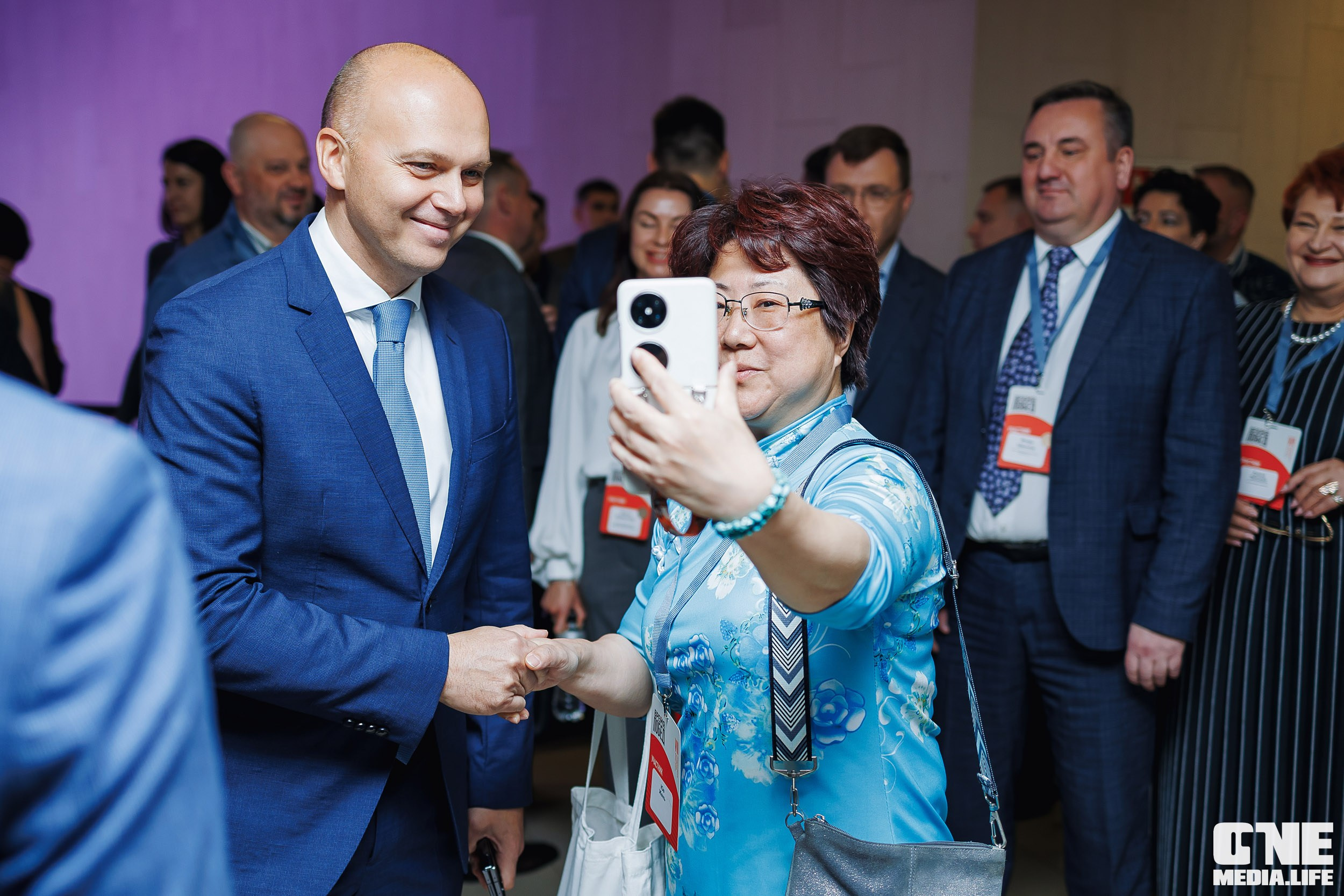 Фоторепортаж VII Международный форум «Вселенная бизнеса. Время Побед». One Media Life: фоторепортажи, фотоотчеты с мероприятий и заведений