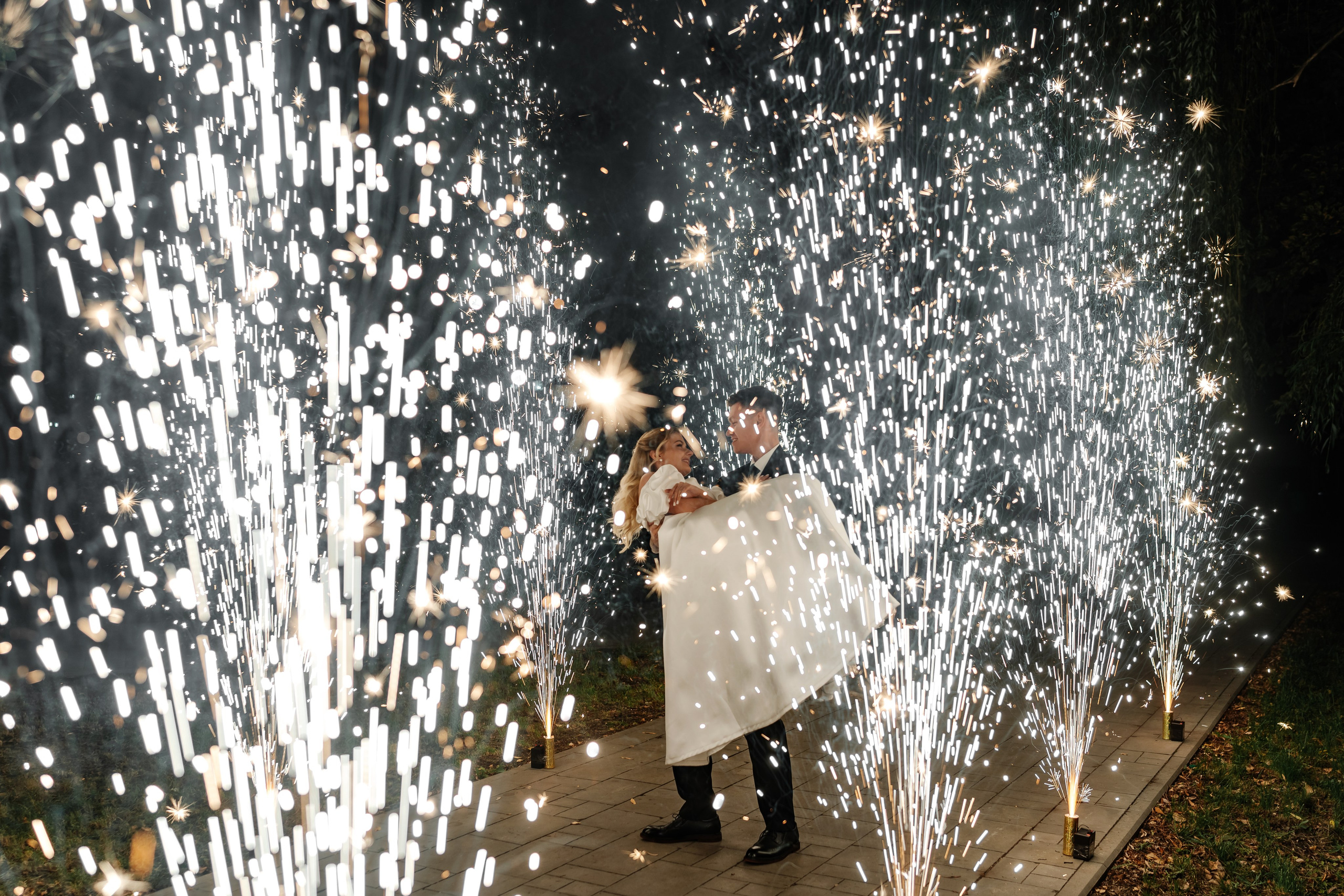 Свадебный и семейный фотограф в Алексеевке Марина Купреева