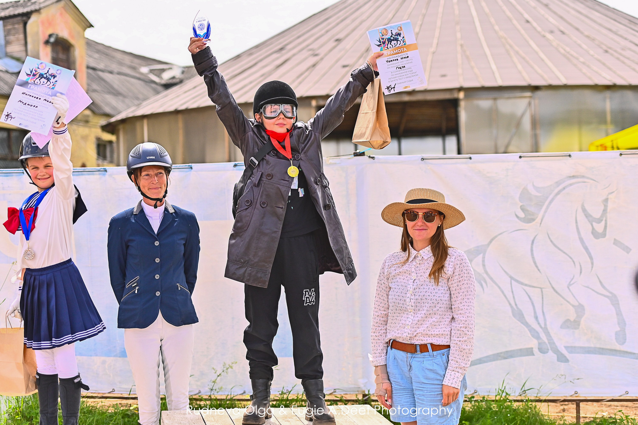 КСК Горки — традиционный Ежегодный Костюмированный КЮР- 2024. ТУРНИРНАЯ КОННАЯ ФОТОГРАФИЯ, Руднева Ольга и Евгений Адеев