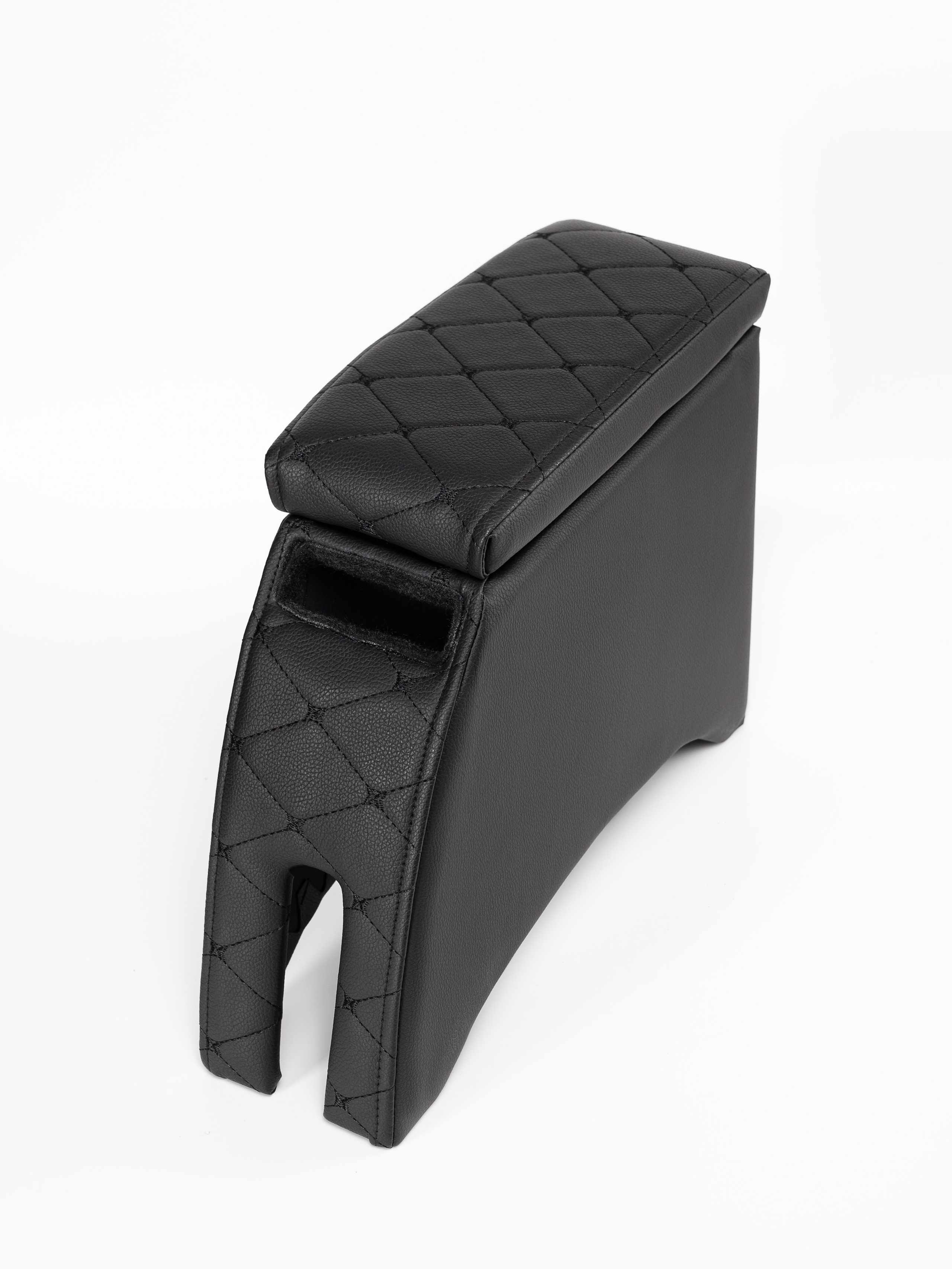 Автоподлокотники предметка стёганые серия 3. Предметный фотограф, фото для маркетплейсов Пятигорск, КМВ