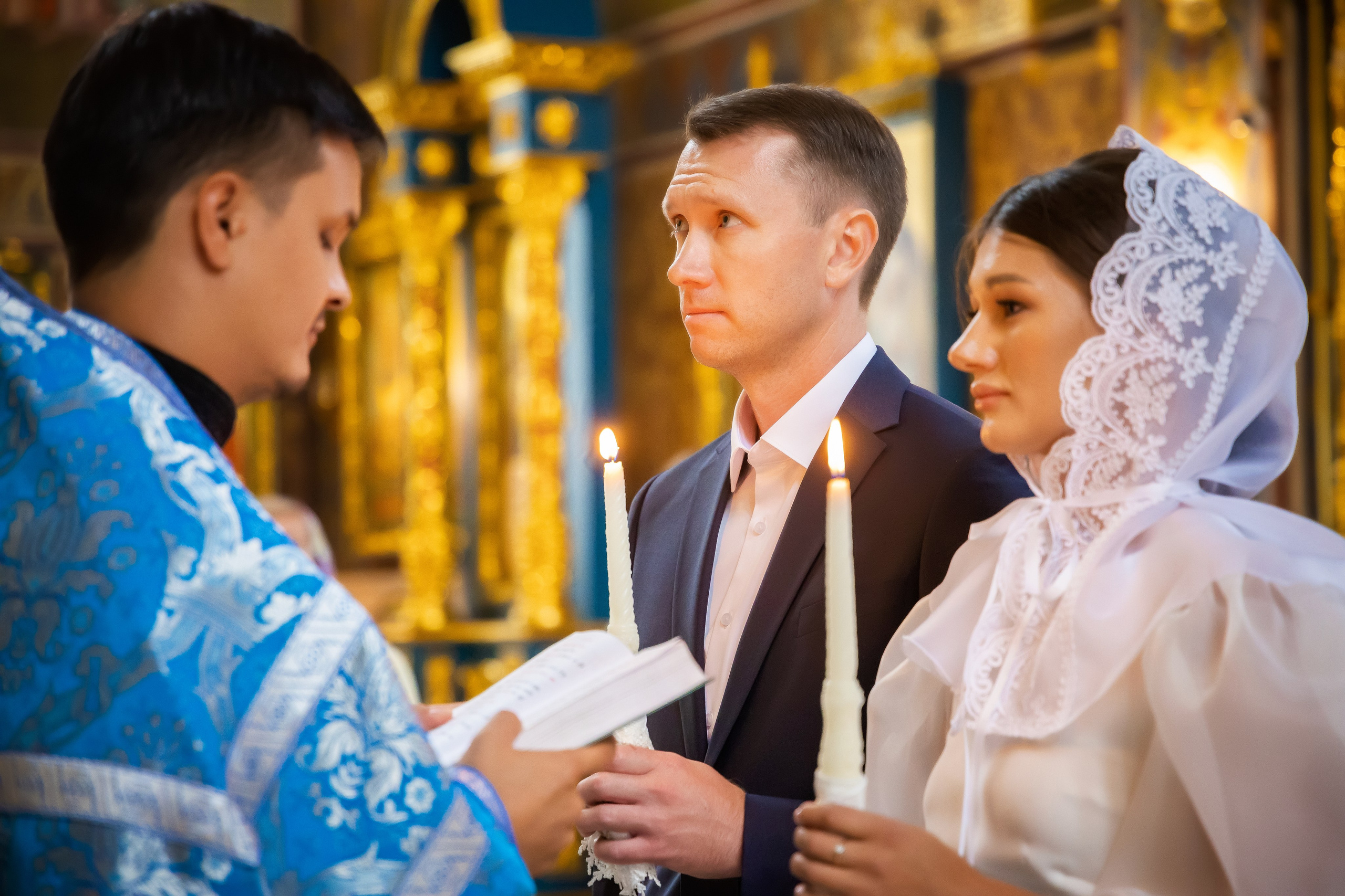 В Храме. Семейный и Свадебный фотограф в Астане Александр Астапов