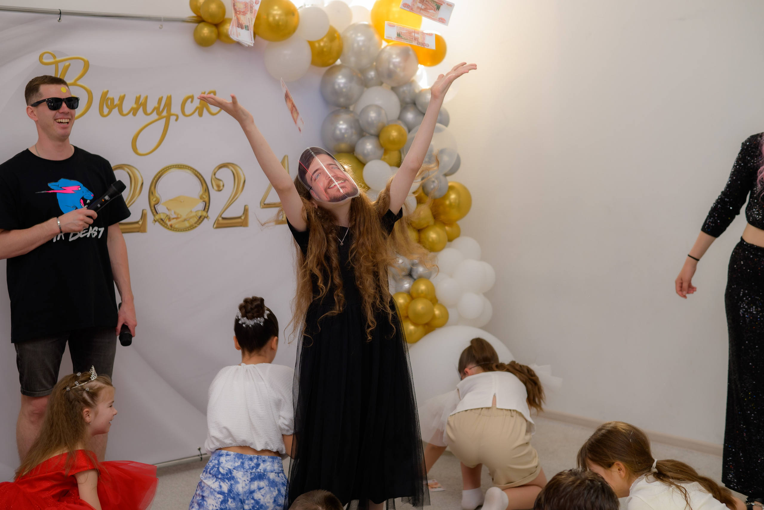 Выпускной 4классы. Выпускные книги Анапа Новороссийск Краснодар