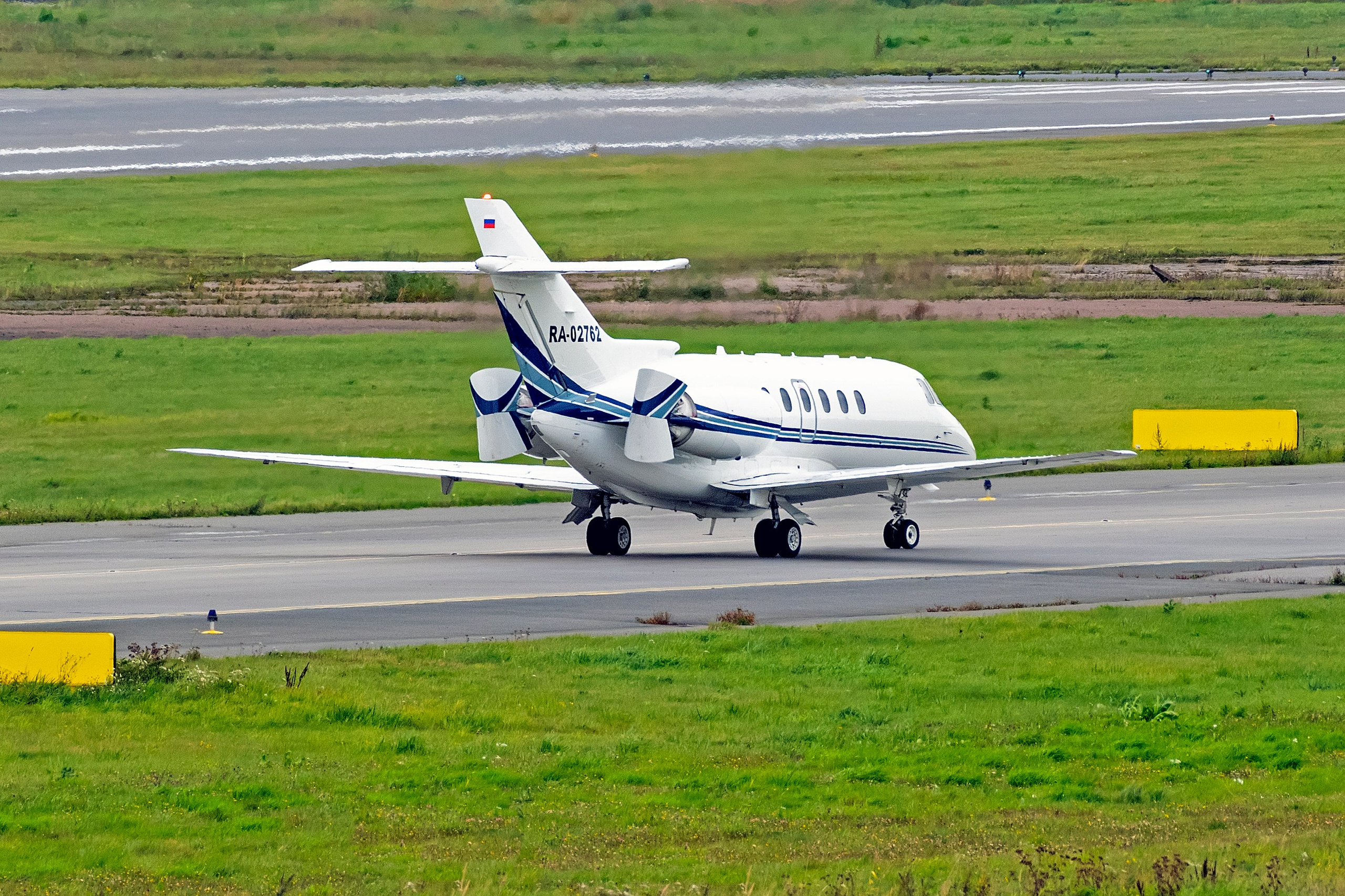 Авиация: самолеты, вертолеты, небесные зарисовки. От прошлого к будущему авиации через фотографию