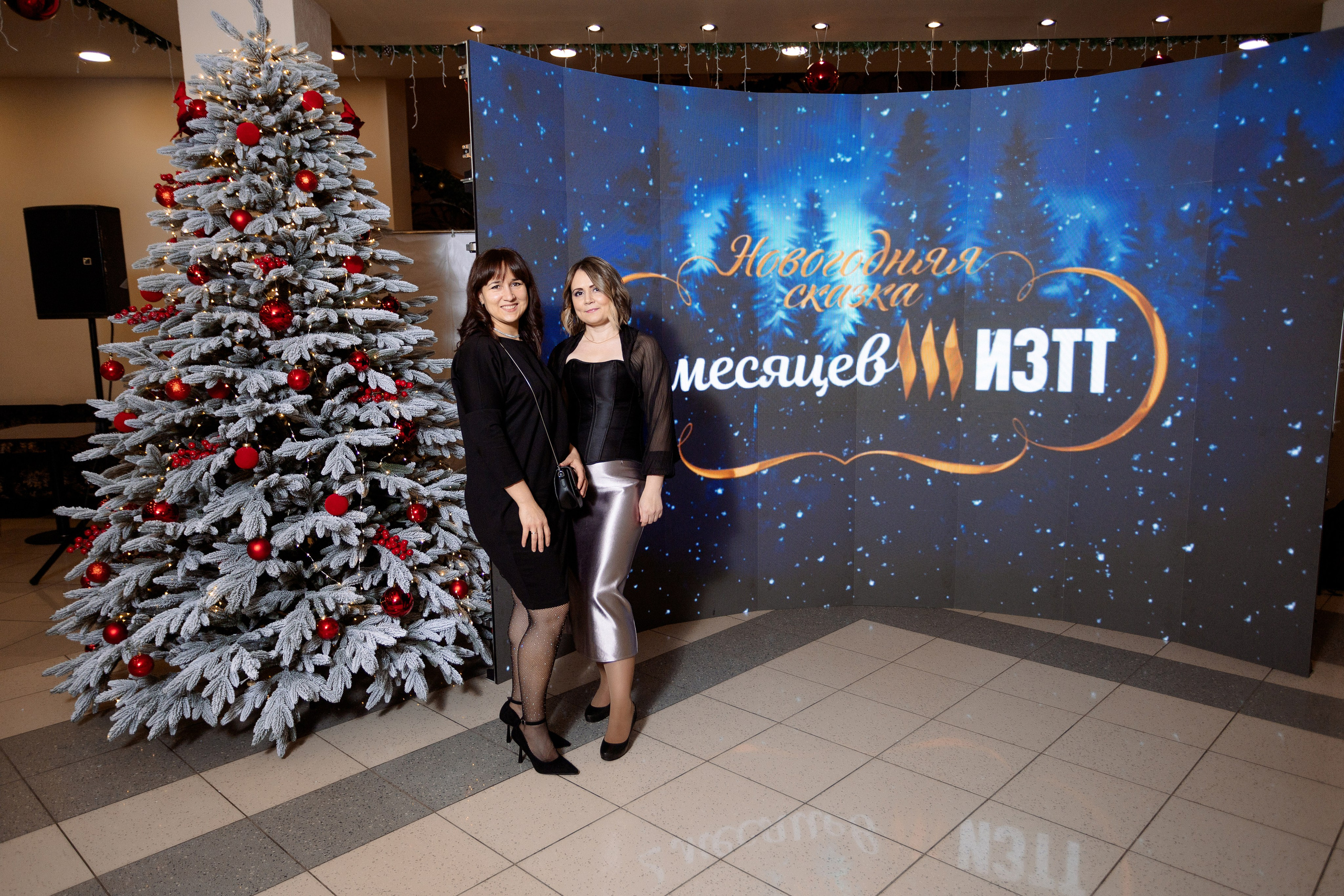 РЕПОРТАЖ: НОВЫЙ ГОД В ДК МЕТАЛЛУРГ. Профессиональный фотограф в Ижевске Леша Петров