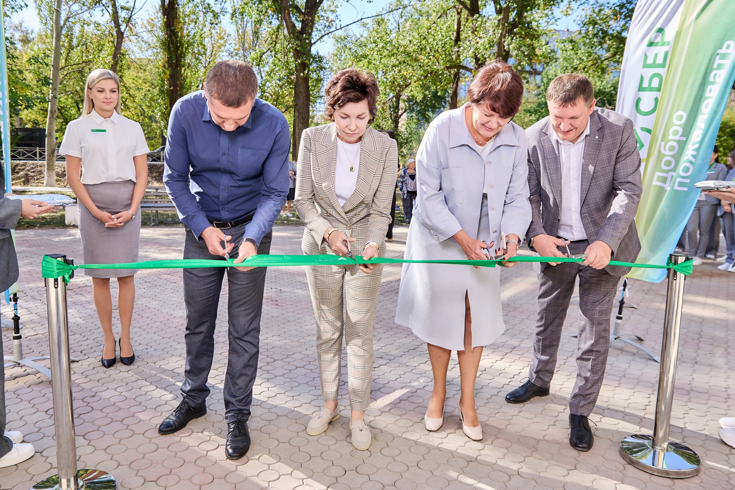 Профессиональная фотосъёмка открытия предприятий в Донецке, Макеевке. Фотограф Татаринов Андрей (Донецк / Макеевка)