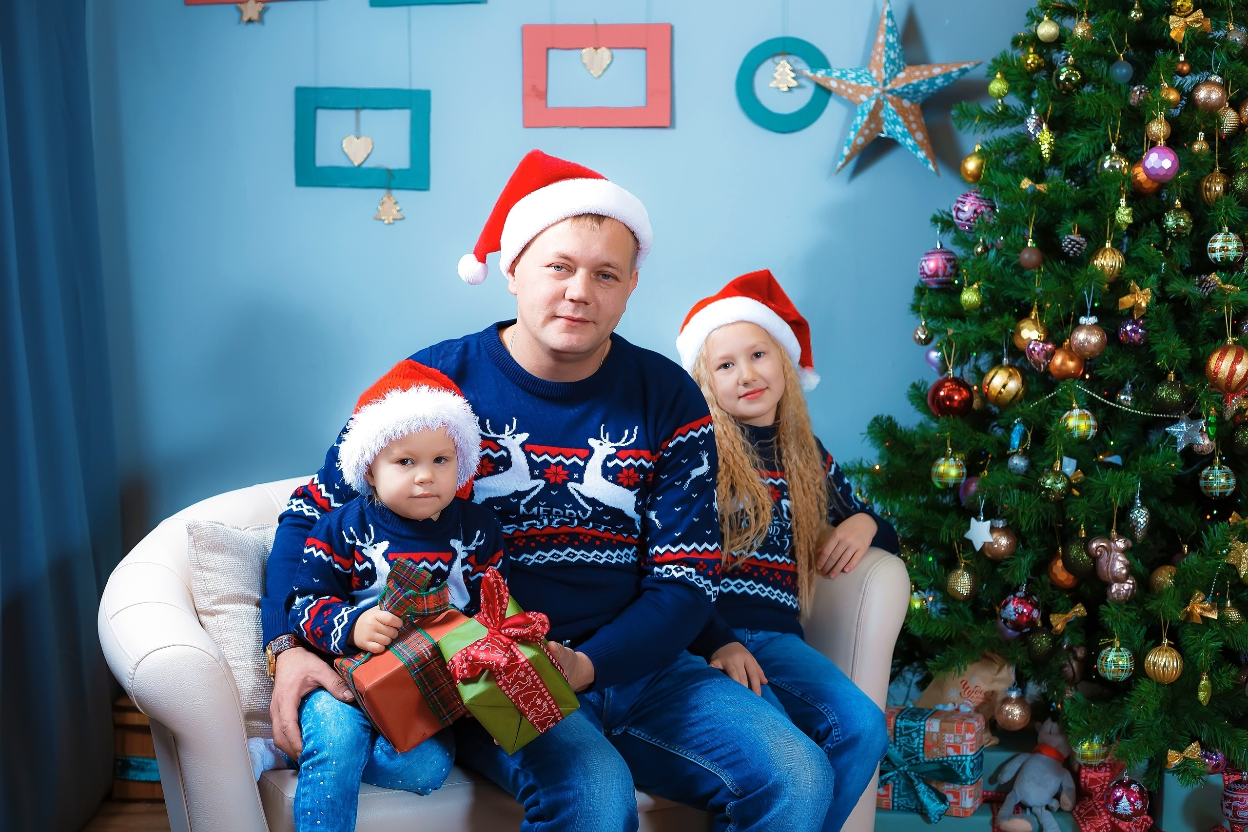 © Фотостудия "Олеся". Все права защищены. "Любое использование или копирование материалов или элементов дизайна сайта допускается только с разрешения правообладателя и со ссылкой на источник".