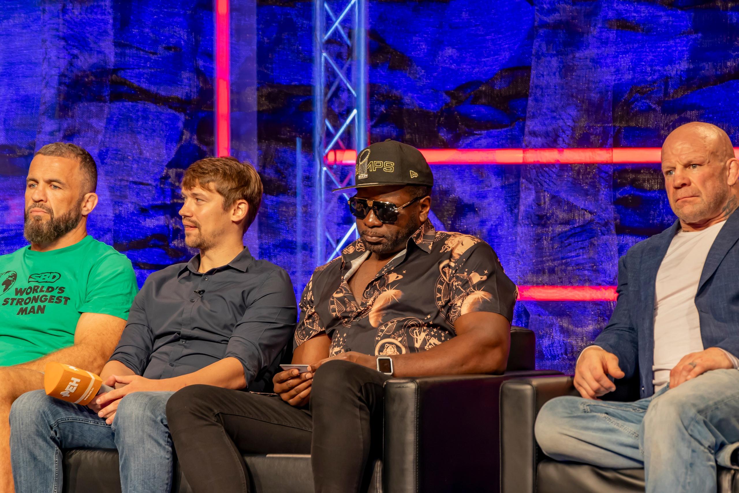 Бойцовский клуб РЕН ТВ. Суперсерия. Дацик VS Монсон. Репортажный, семейный и студийный фотограф в Москве Демин Алексей