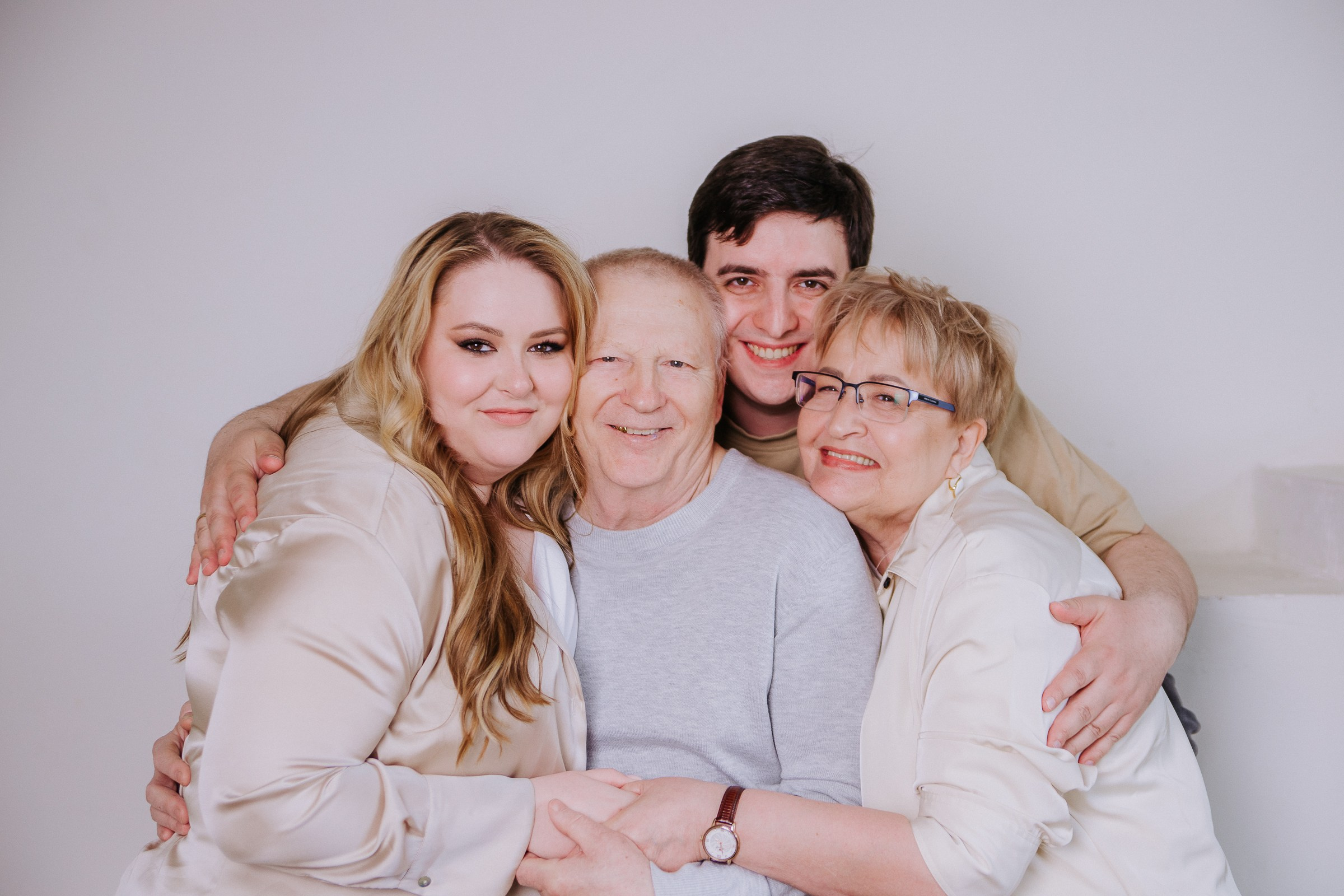 Ольга с семьей. Семейный и персональный фотограф в Ростове-на-Дону