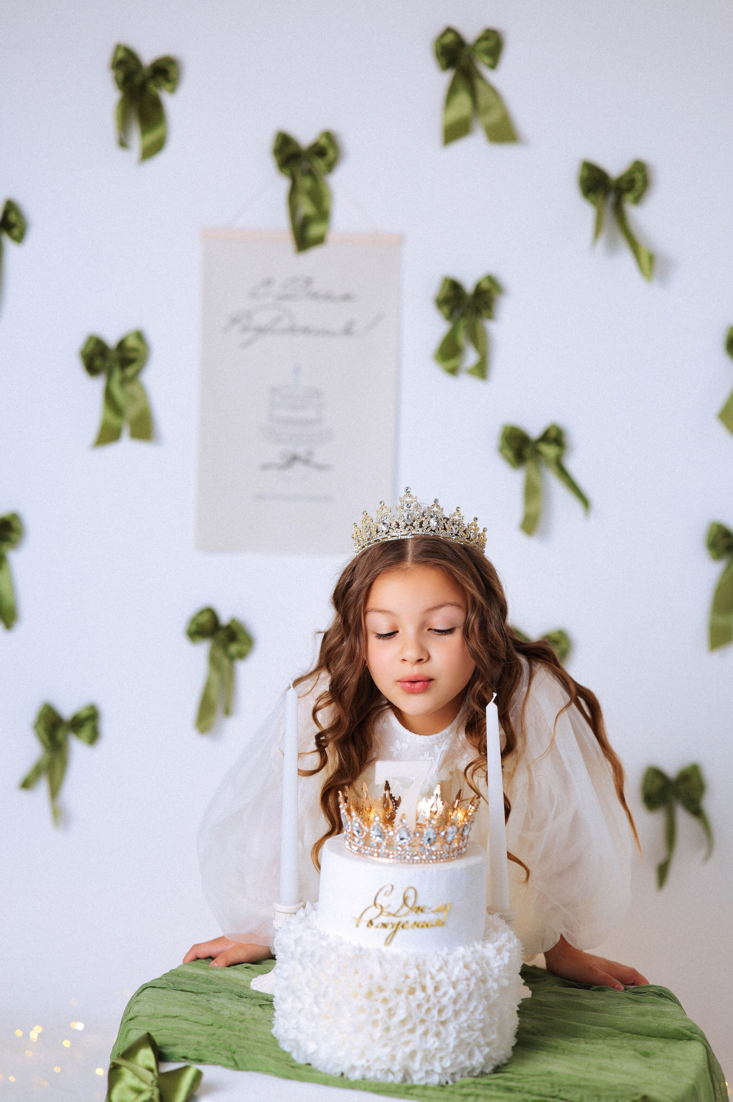 Малышки Антураж