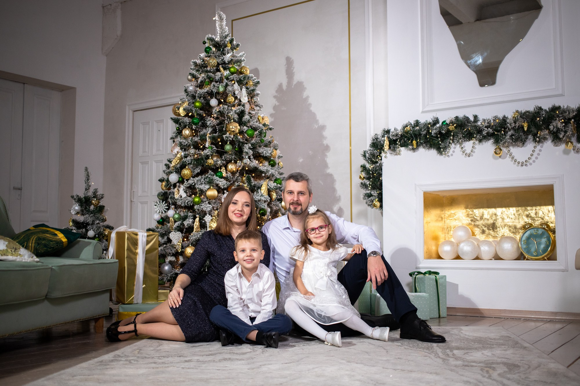 Семейная съёмка Новый Год. Репортажный, промышленный и маркетплейс-фотограф Дмитрий Чернат