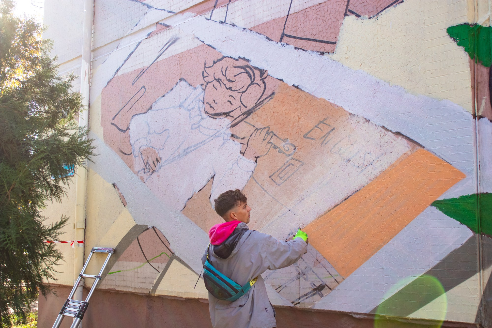 Краснодарская стрит-арт художница Таня Тако и её граффити. Репортажный, промышленный и маркетплейс-фотограф Дмитрий Чернат
