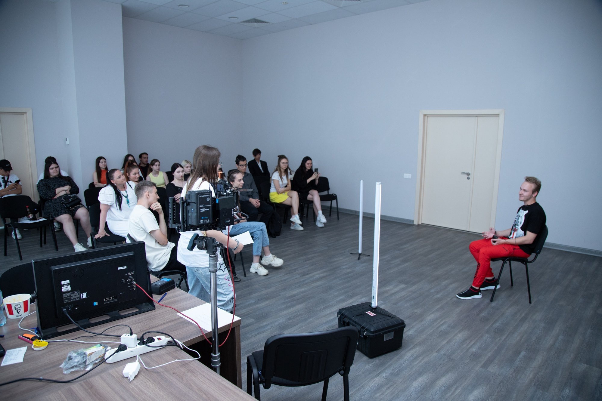 Краевой День молодёжи в Краснодаре 2023. Репортажный, промышленный и маркетплейс-фотограф Дмитрий Чернат