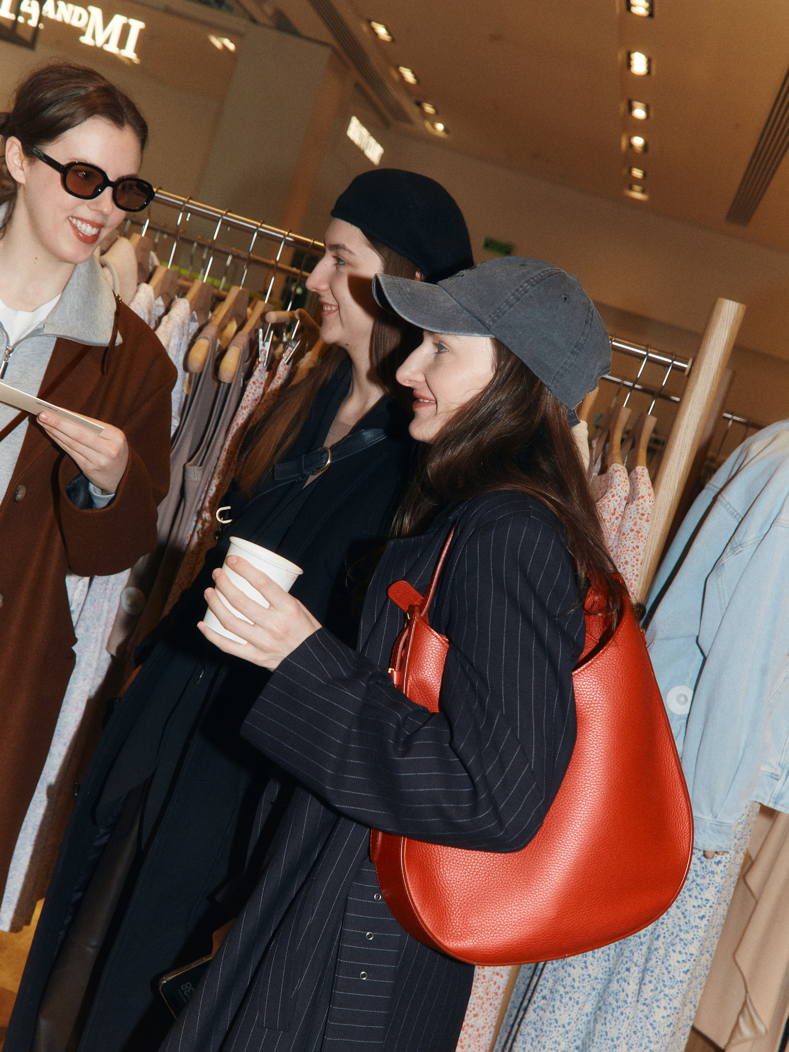 CHAIKA store opening in Tsvetnoy. Photographer Daria Ilkevich