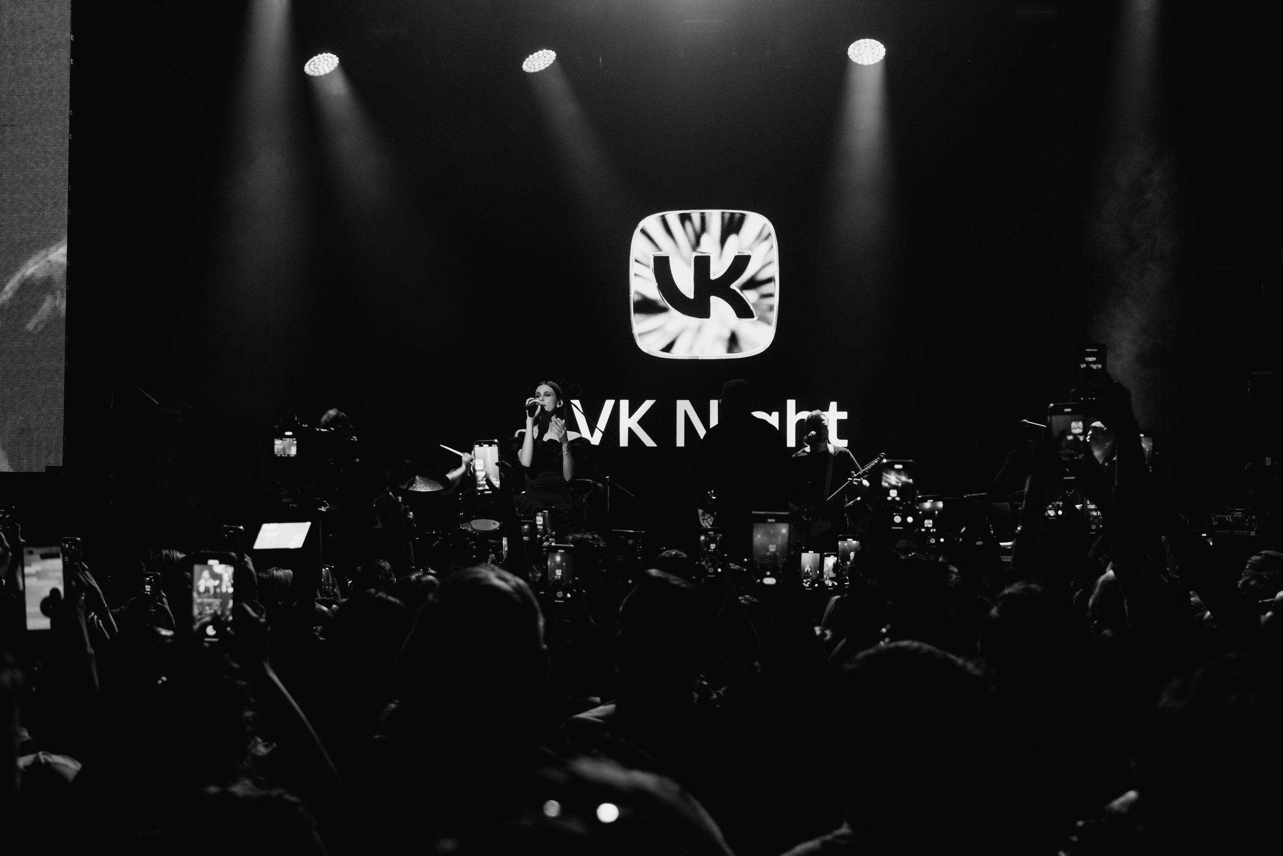 VK NIGHT SPb. Репортажный и портретный фотограф в Москве Илья Спиридонов