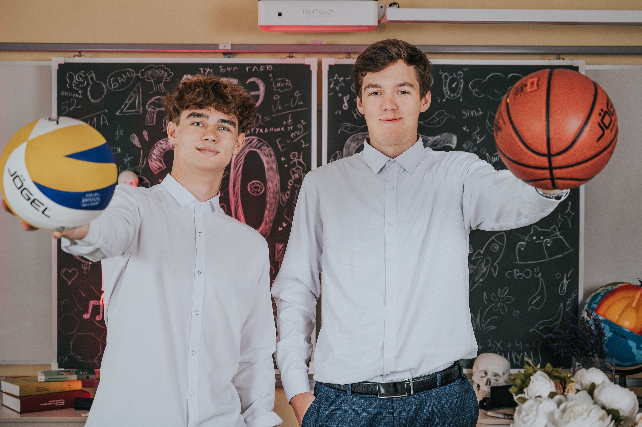 В школе. Выпускные альбомы и Школьный фотограф в Алексеевке, Бирюче, Красном