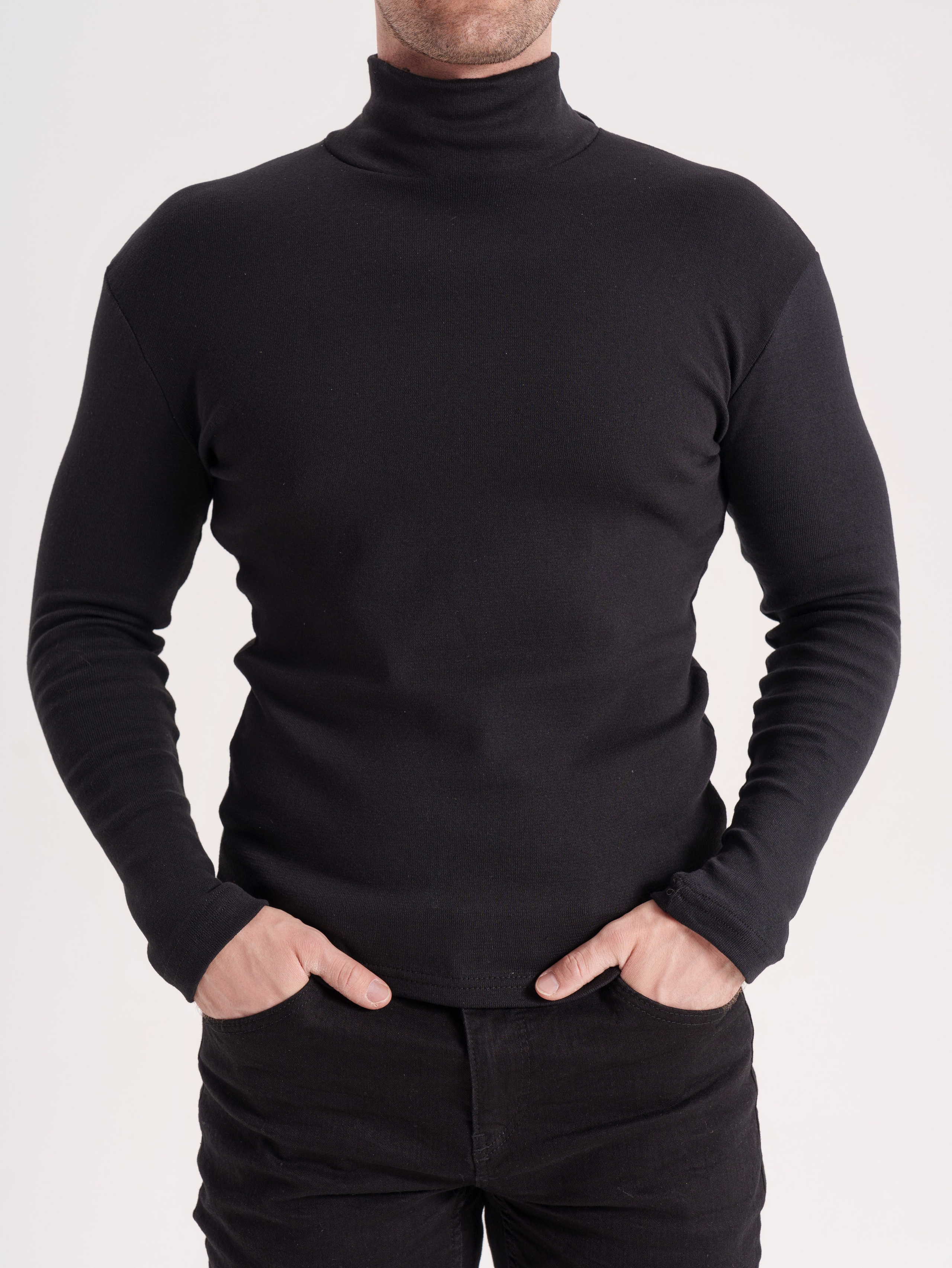 Мужские водолазки для OZON. Портретный и Контент фотограф Григорий Семенов (Grifon) в Ижевске