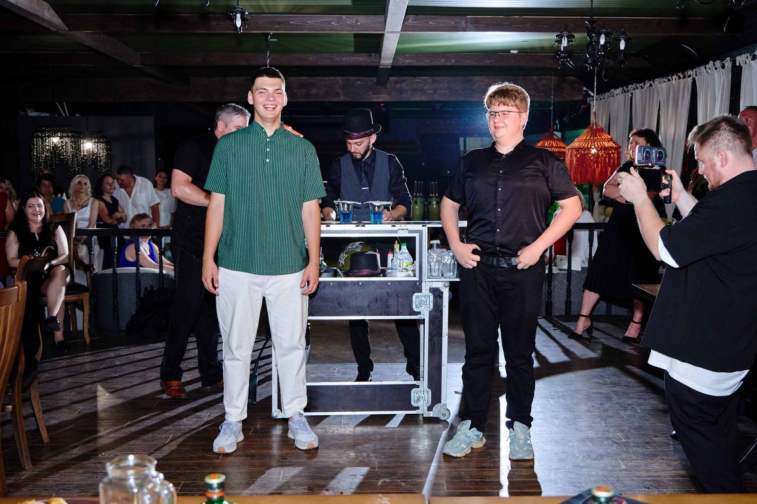 Выпускной 35 Сош. Фотограф Выпускные альбомы Таганрог Сергей Коробченко