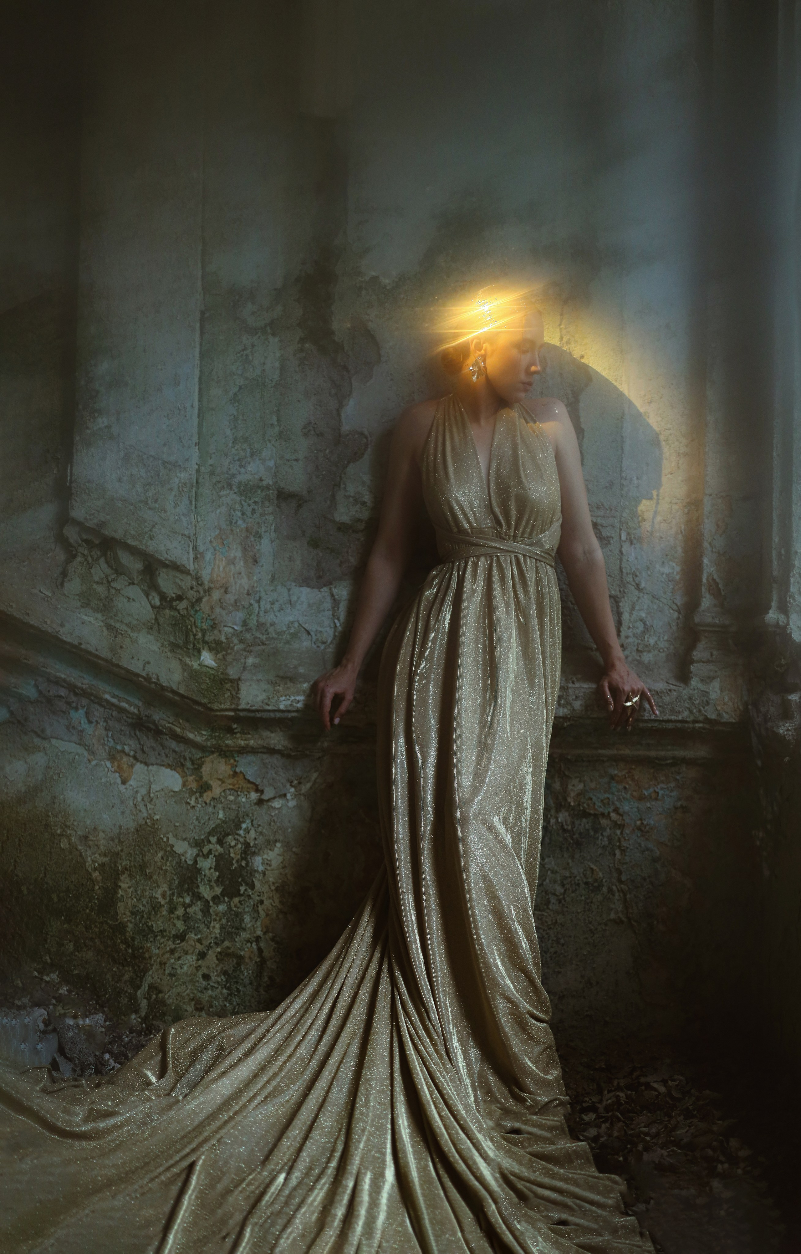 Фотосессия в заброшенном здании для Софии, Сухум, Абхазия. Свадебный и семейный фотограф в Абхазии Жанна Соснина